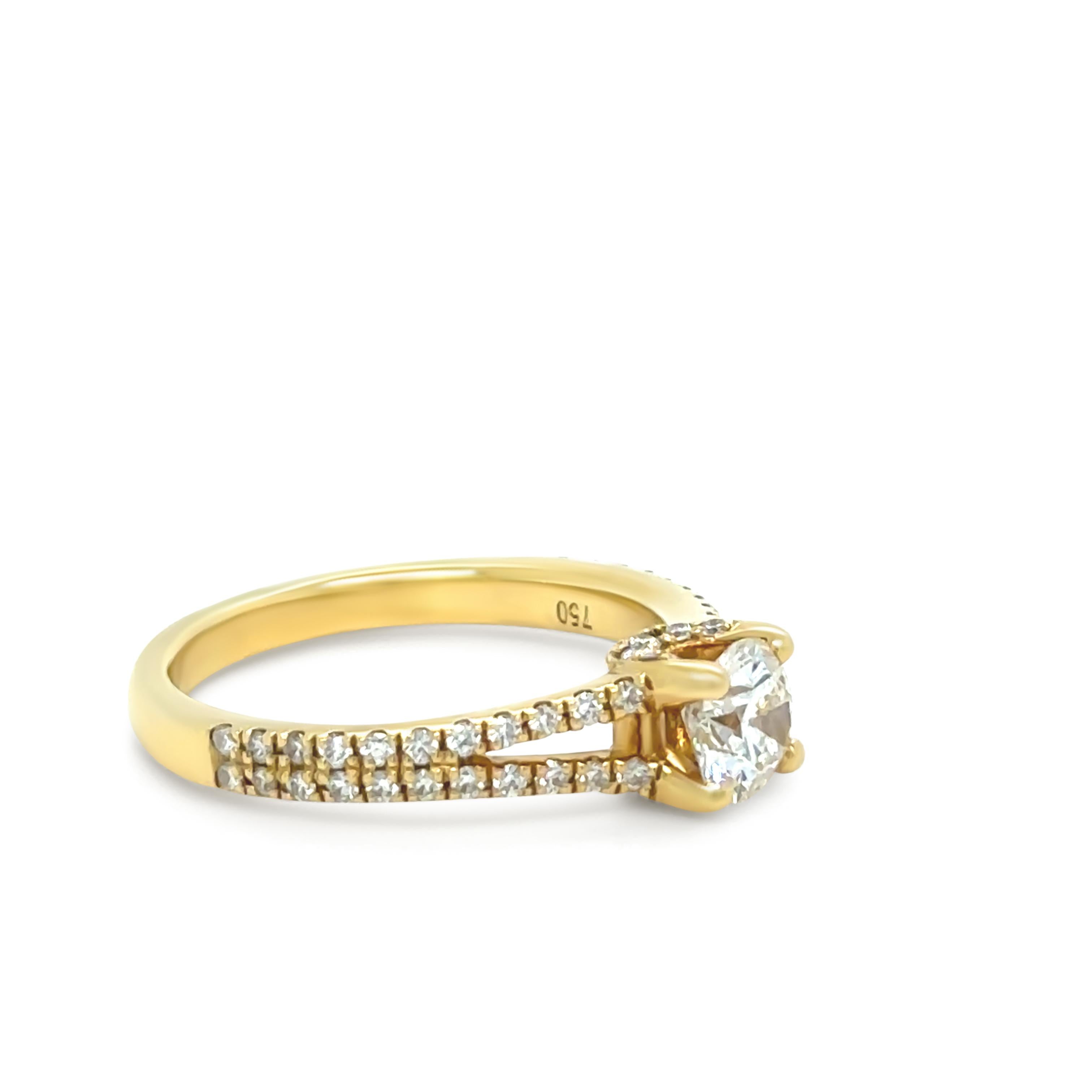 Bague en or jaune 18ct avec diamant rond taillé en brillant 0.87ct Excellent état - En vente à SYDNEY, NSW