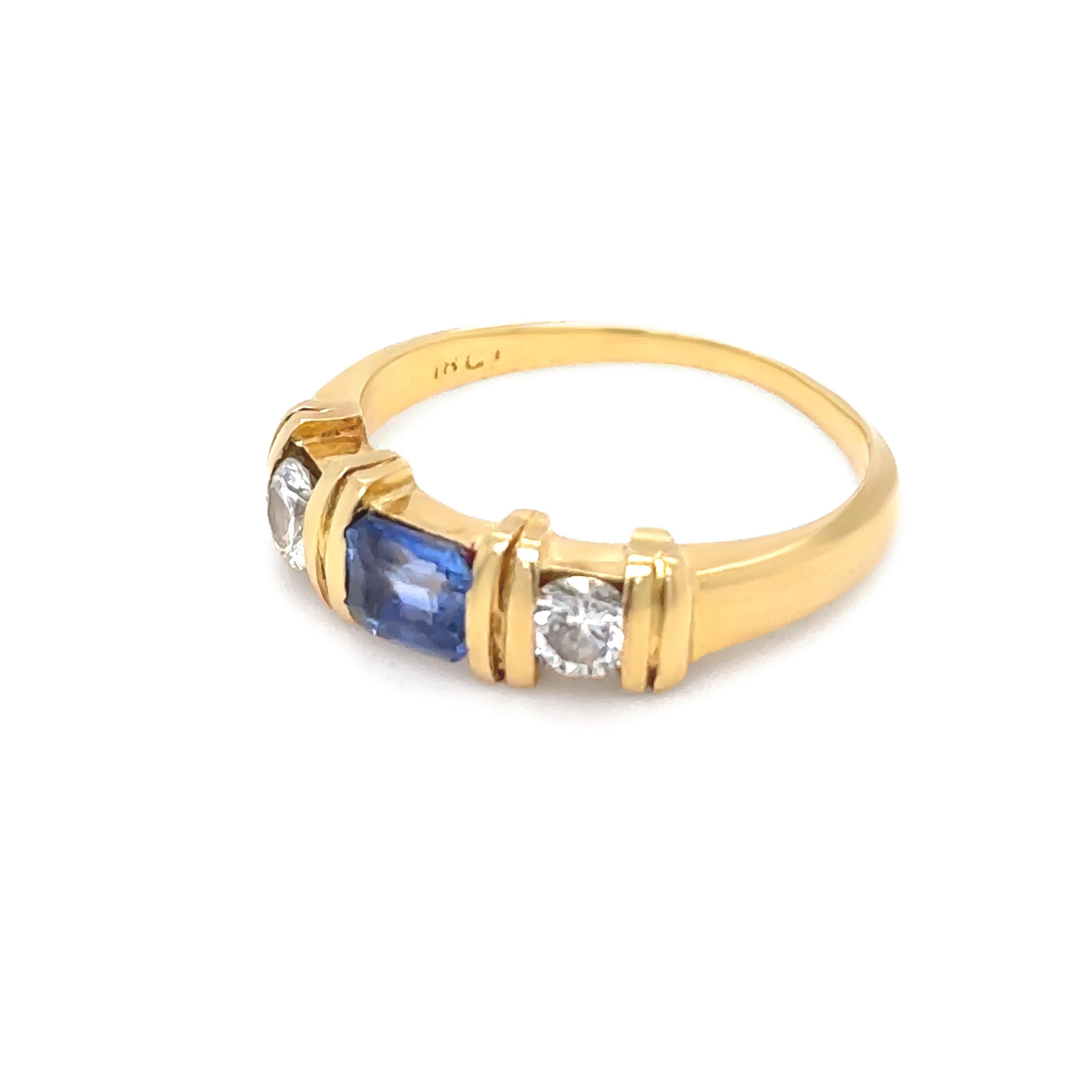Women's 18ct Yellow Gold Sapphire and Diamond Ring 0.70ct 3.6g For Sale