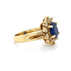 Anillo de oro amarillo de 18 ct con zafiro y diamantes 1,80 ct 5,7 g