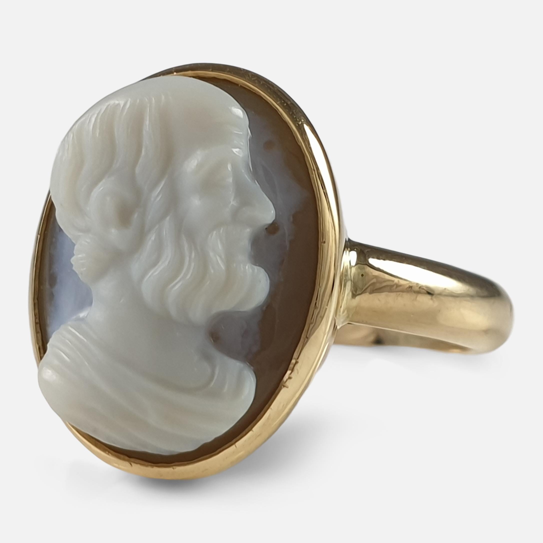 Anello con cammeo di sardonica in oro giallo 18 carati in vendita 4