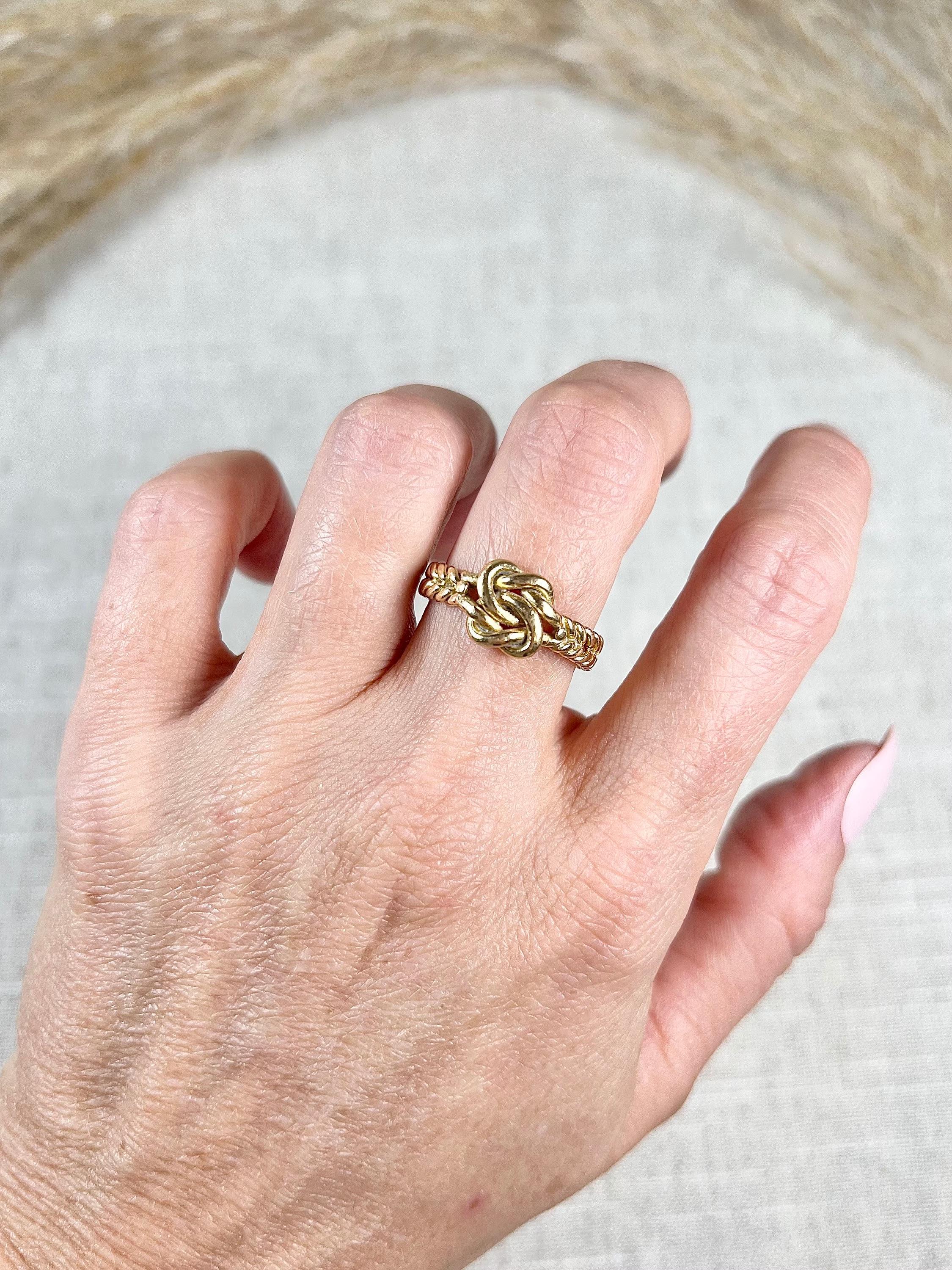 18ct Yellow Gold Stamped, Edwardian Lovers Knot Ring with Plaited Gold Band For Sale 1