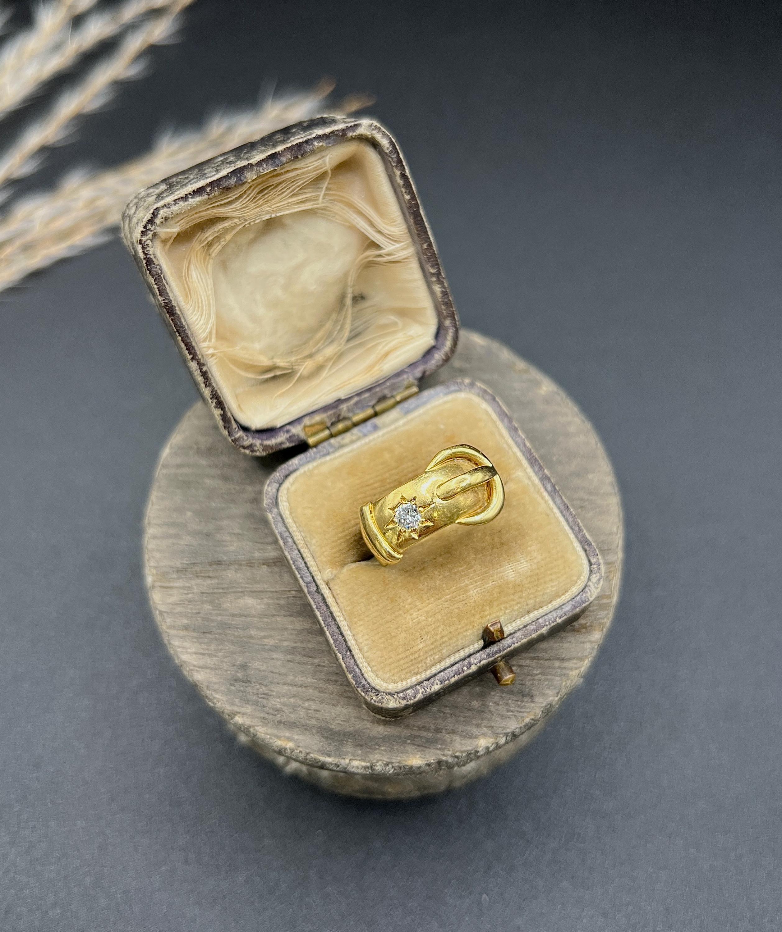 Boucle de ceinture en or jaune 18 carats, sertie de diamants en étoile, poinçonnée Chester 1917 en vente 2