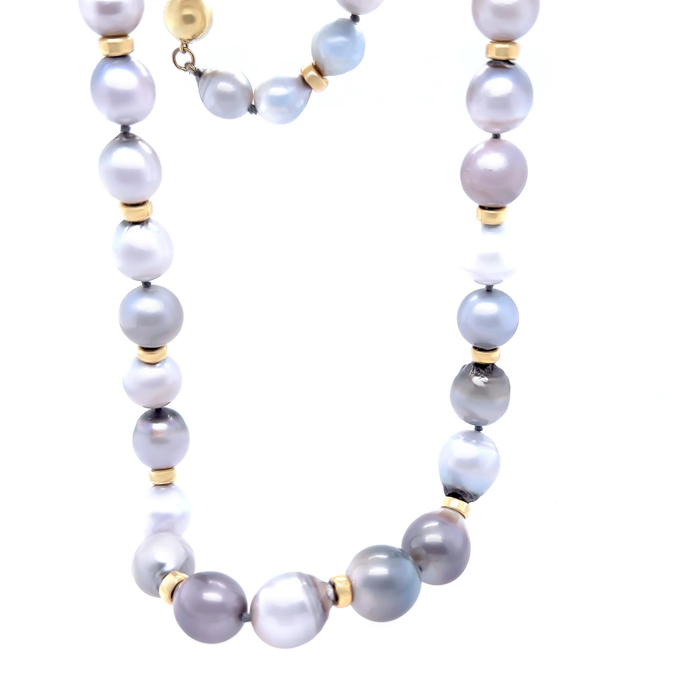 Collar de oro amarillo de 18 ct de perlas cultivadas barrocas con cuentas separadoras - 85 g Corte redondo en venta