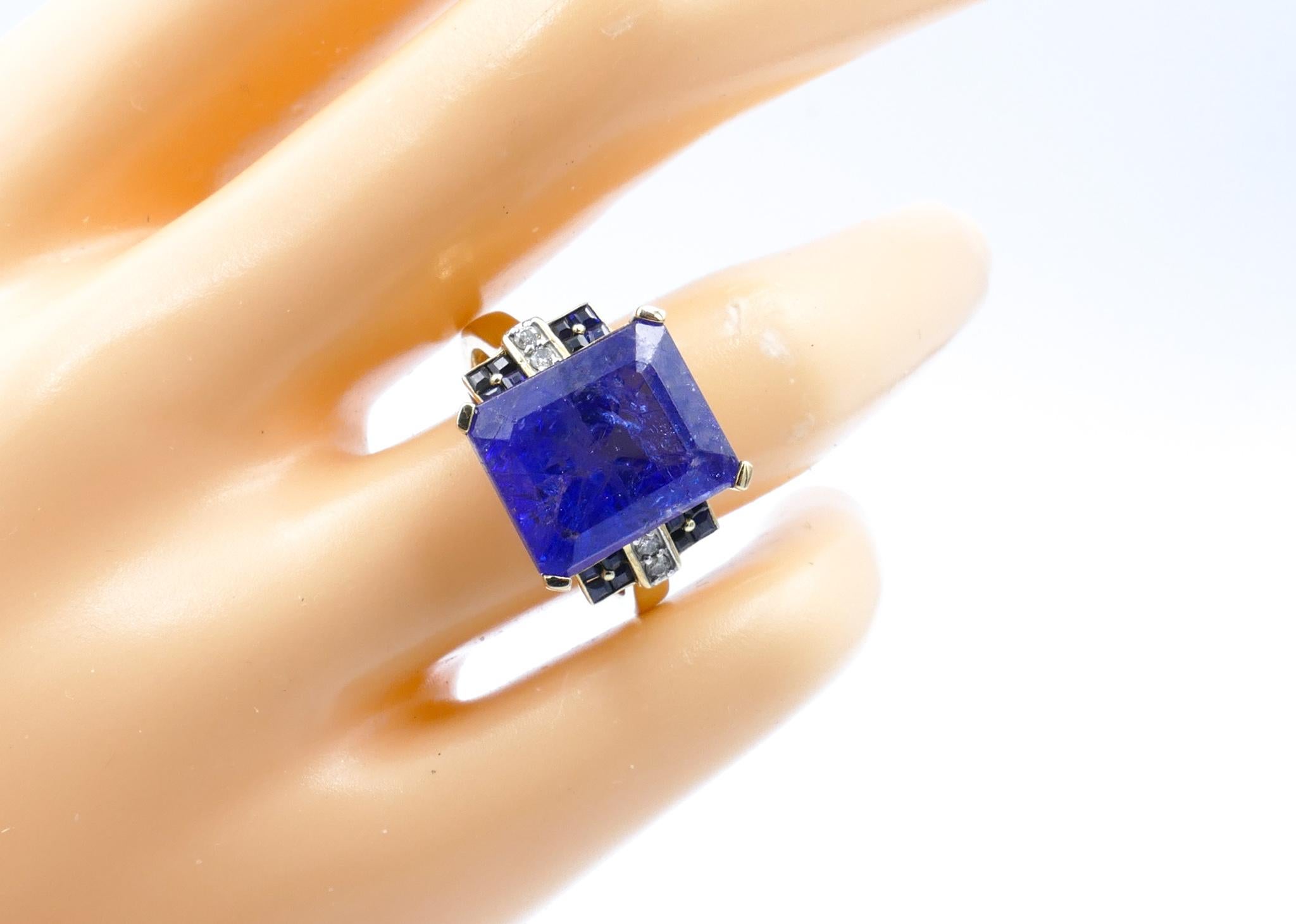 18ct Yellow Gold Tanzanite, Sapphire & Diamond Ring In New Condition For Sale In Splitter's Creek, NSW