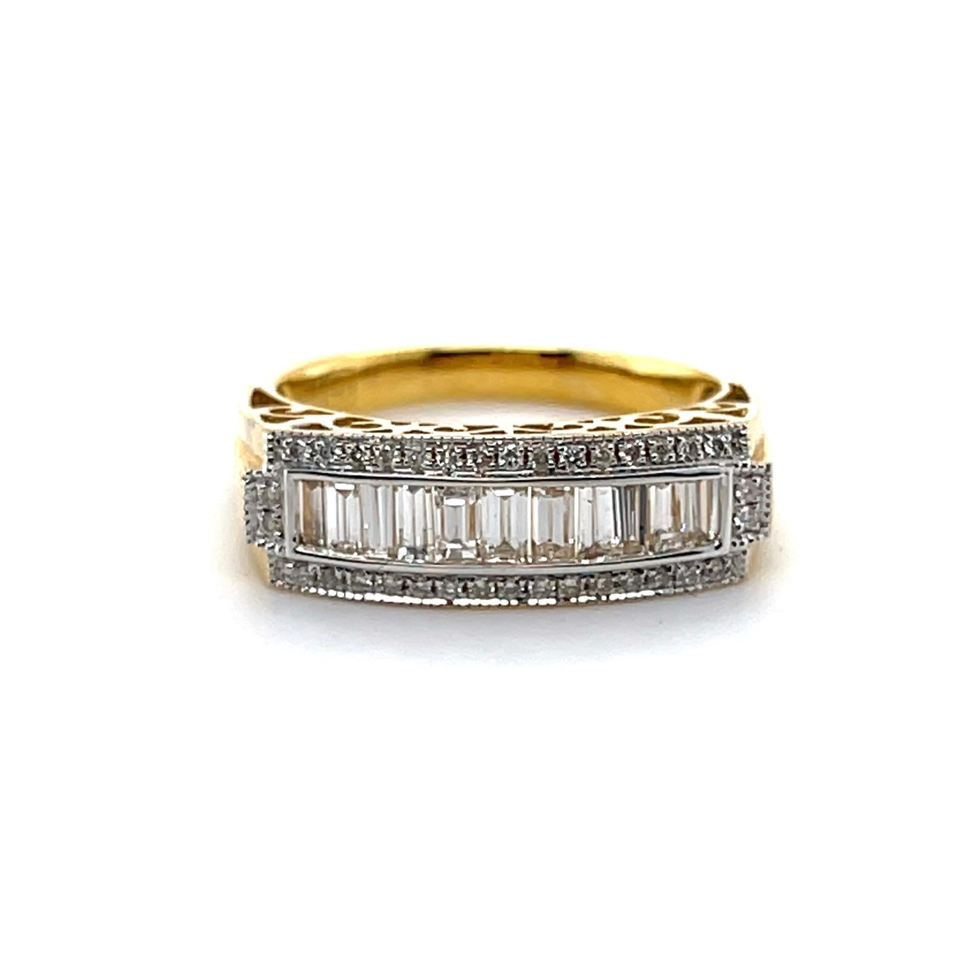For Sale:  18ct Yellow Gold Tapered Diamond Baguette Ring