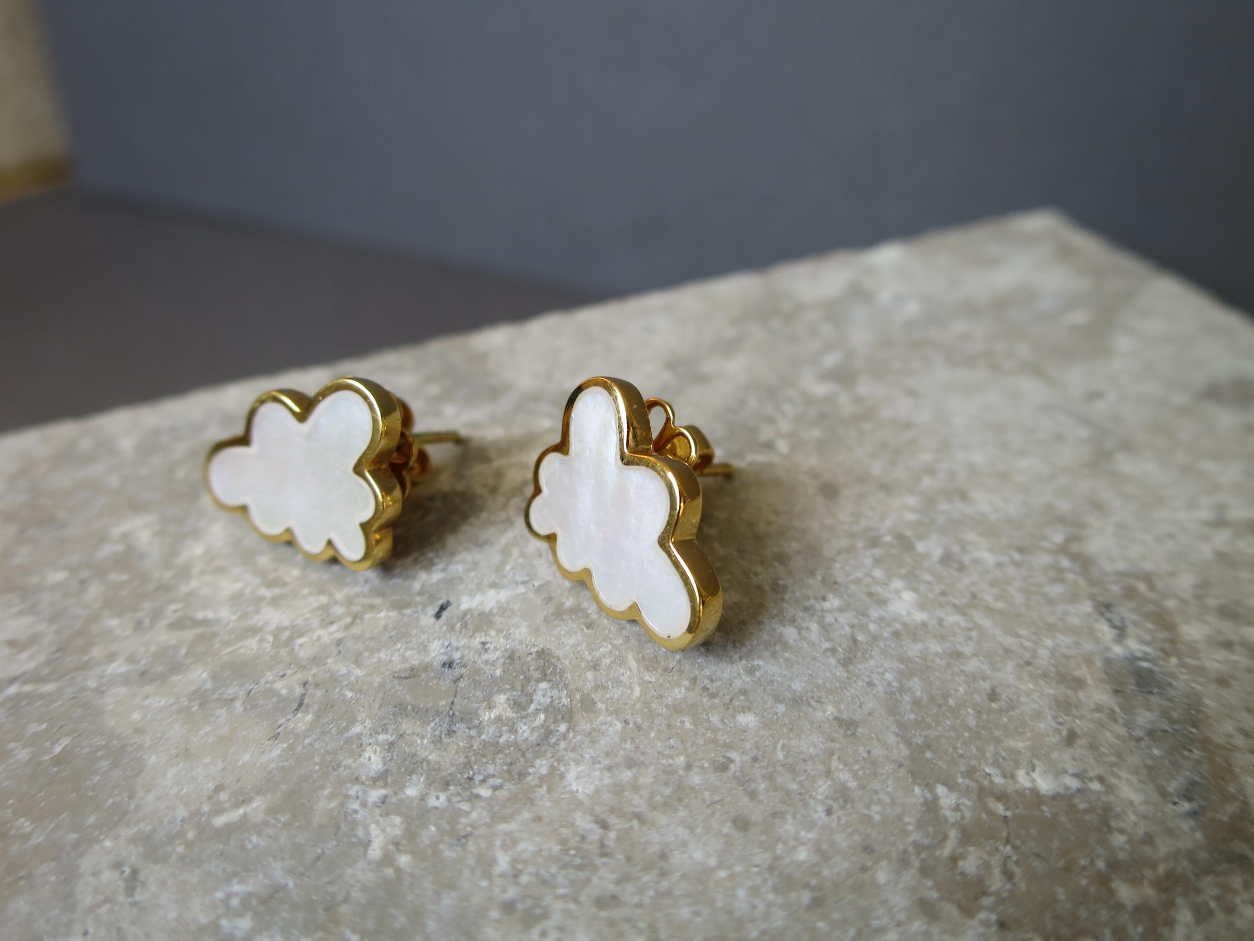 18ct Yellow Gold Vermeil and Mother of Pearl Cloud Earrings For Sale 3