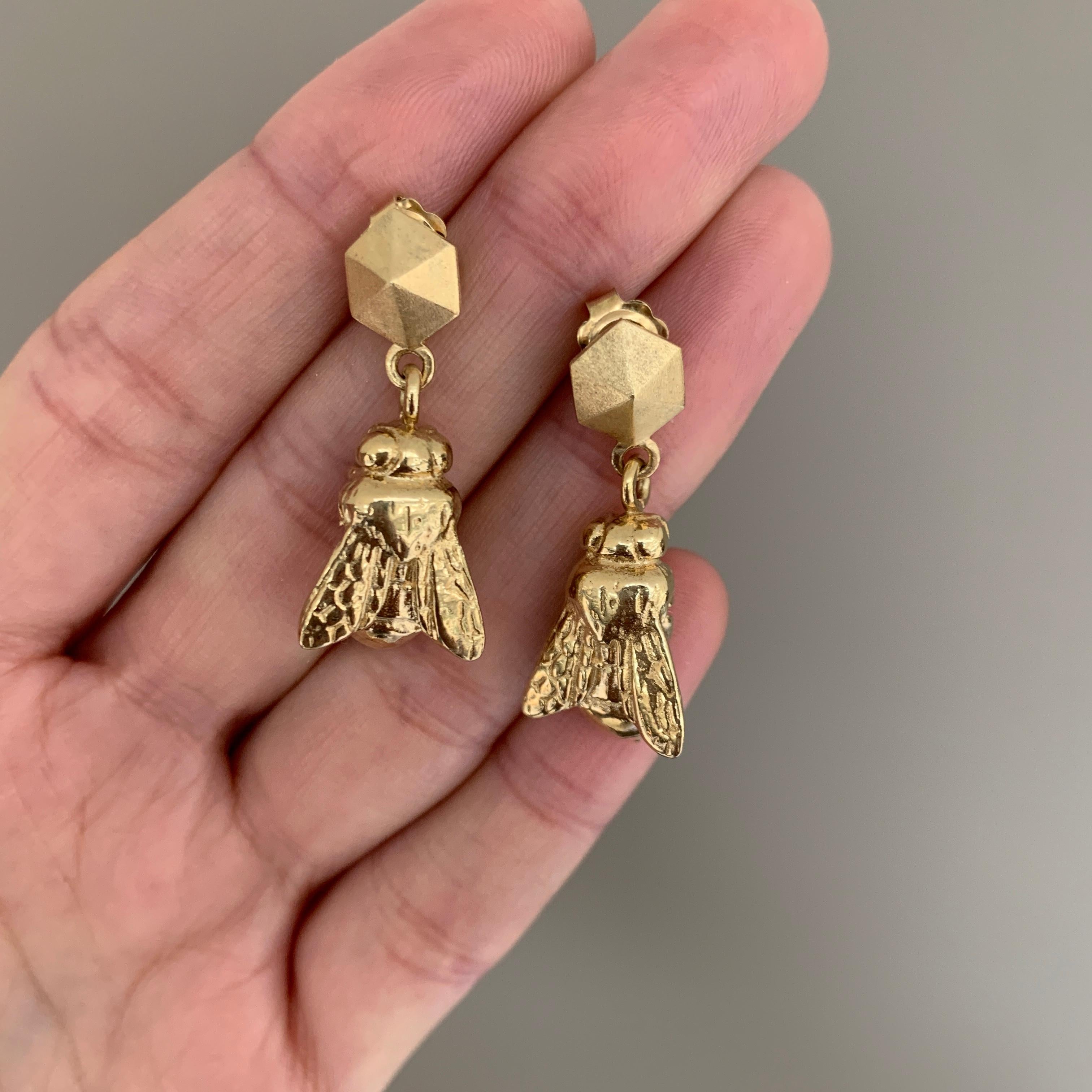 18 Carat Yellow Gold Vermeil Bee and Honeycomb Earrings For Sale 3