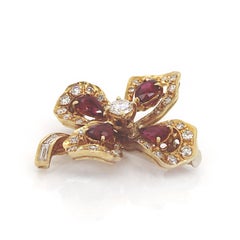 18ct Yellow Gold Vintage Ruby & Diamond Clover Brooch