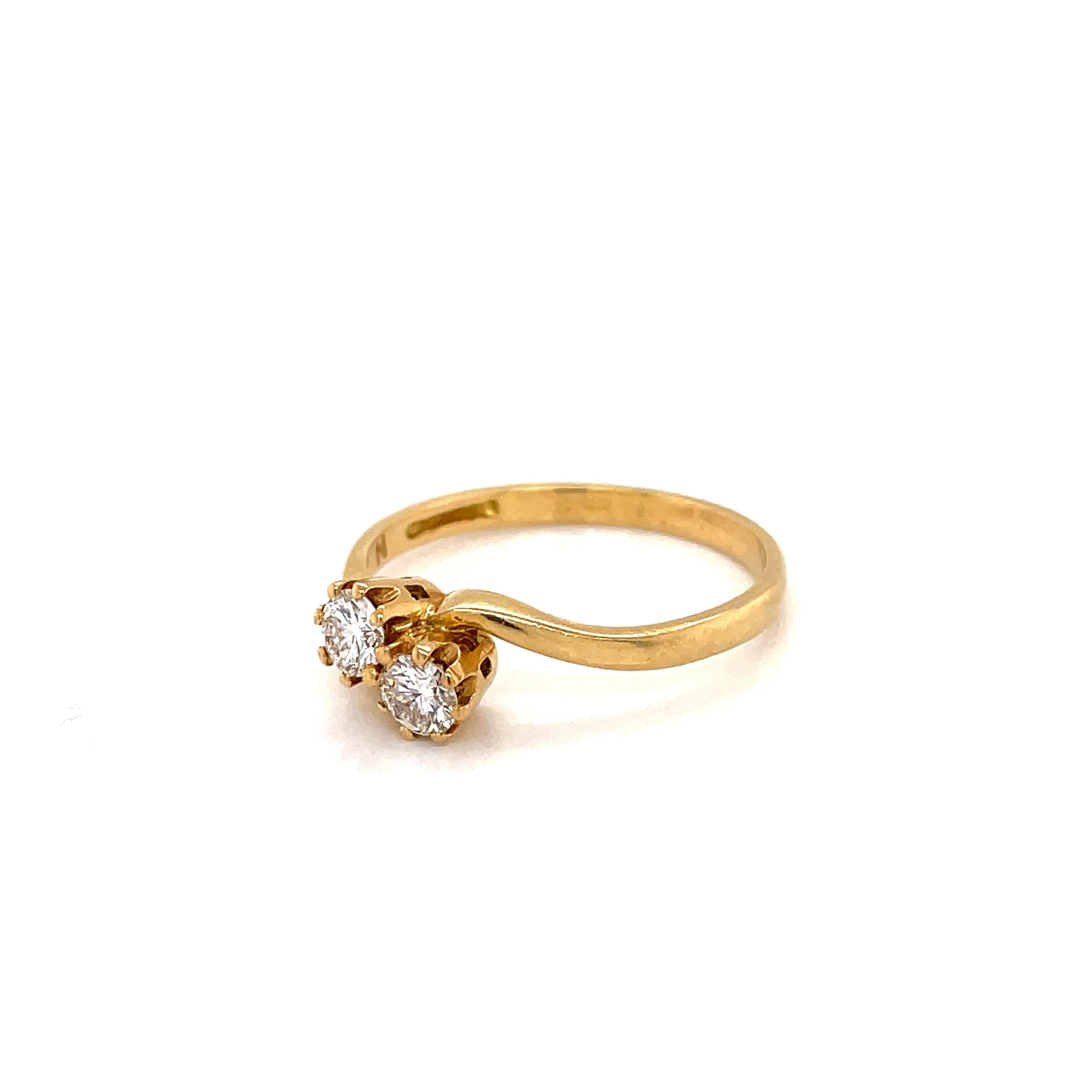 Modern 18ct Yellow Gold Vintage Toi Et Moi Diamond Engagement Ring For Sale
