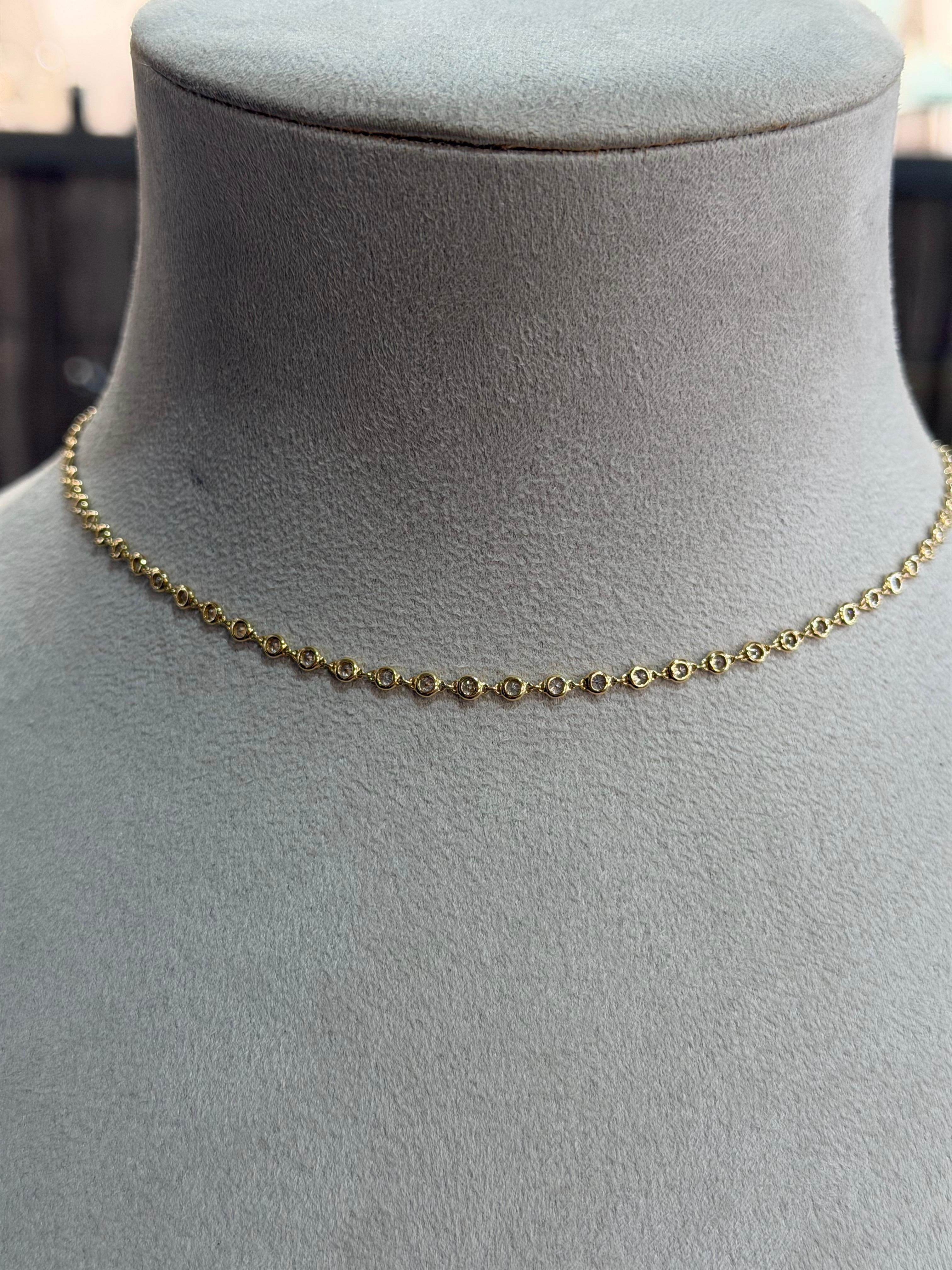 Collar de Diamantes Naturales Blancos de Oro Amarillo 18ct en venta 1