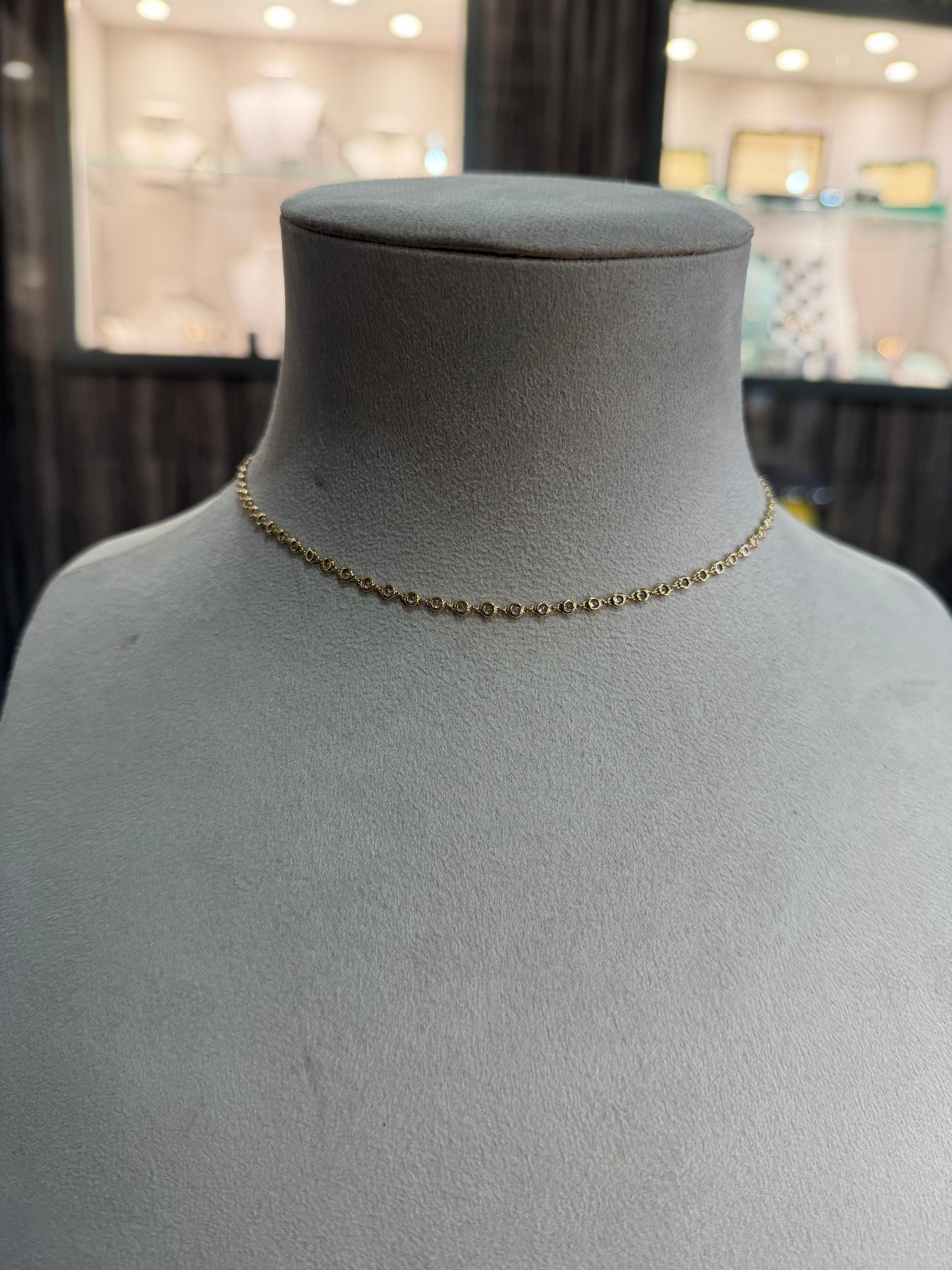 Collar de Diamantes Naturales Blancos de Oro Amarillo 18ct en venta 2