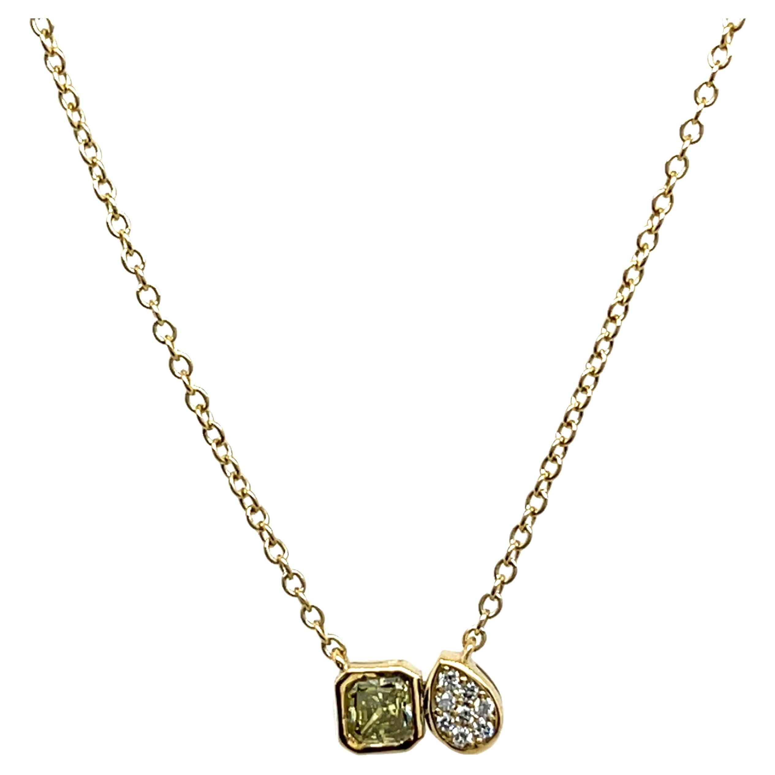 Pendentif en or jaune 18ct avec diamant jaune suspendu à une chaîne de 18".