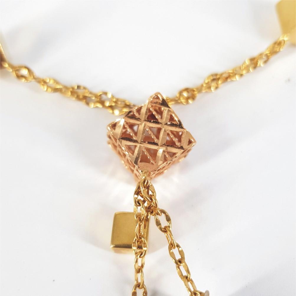 18ct Yellow, White and Rose Cube Necklace In Good Condition For Sale In Cape Town, ZA