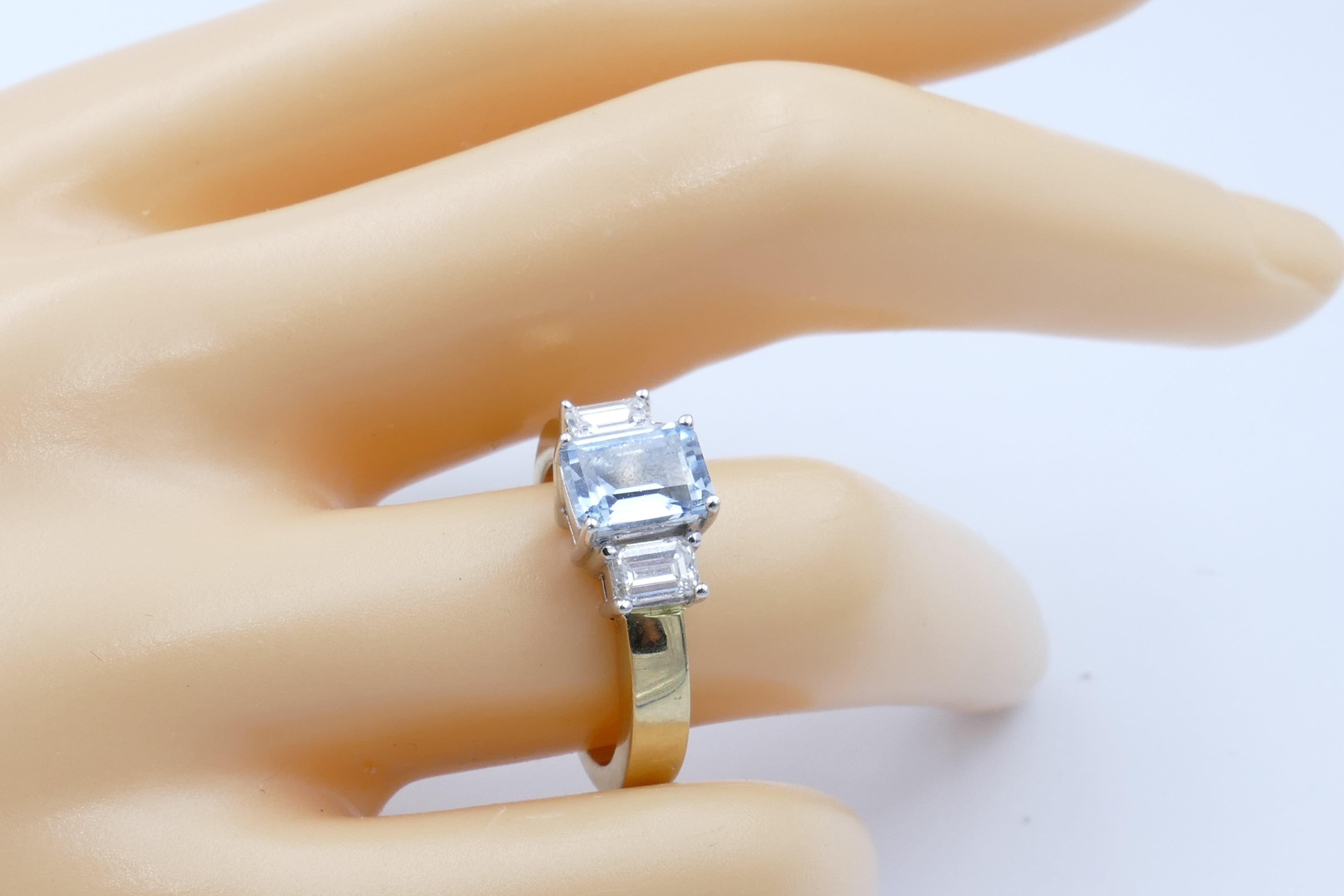 Modern 18ct Yellow & White Gold Aquamarine & Diamond Dress or Engagement Ring For Sale