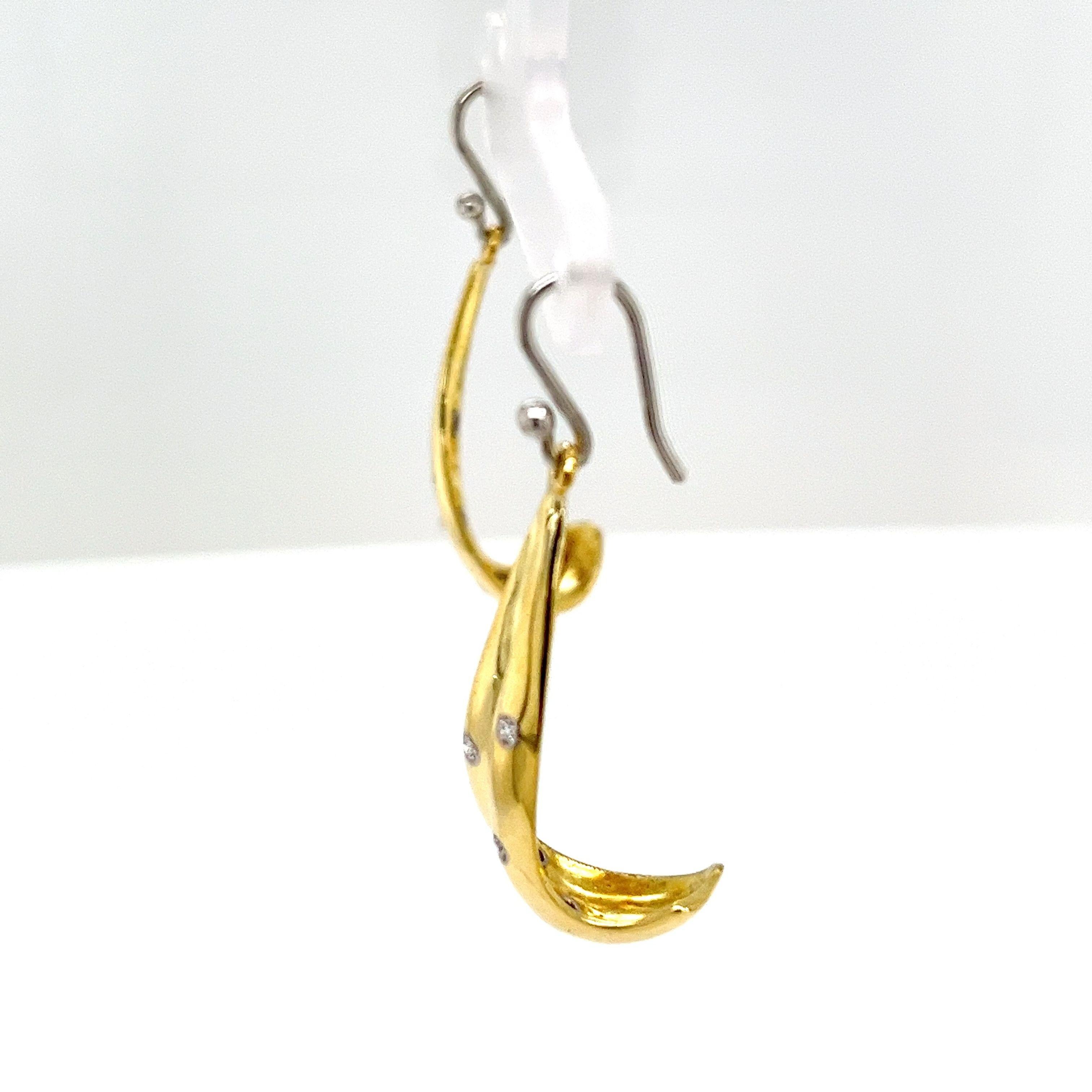 Boucles d'oreilles en or jaune et blanc 18 carats, diamants naturels de 0,25 carat en vente 2