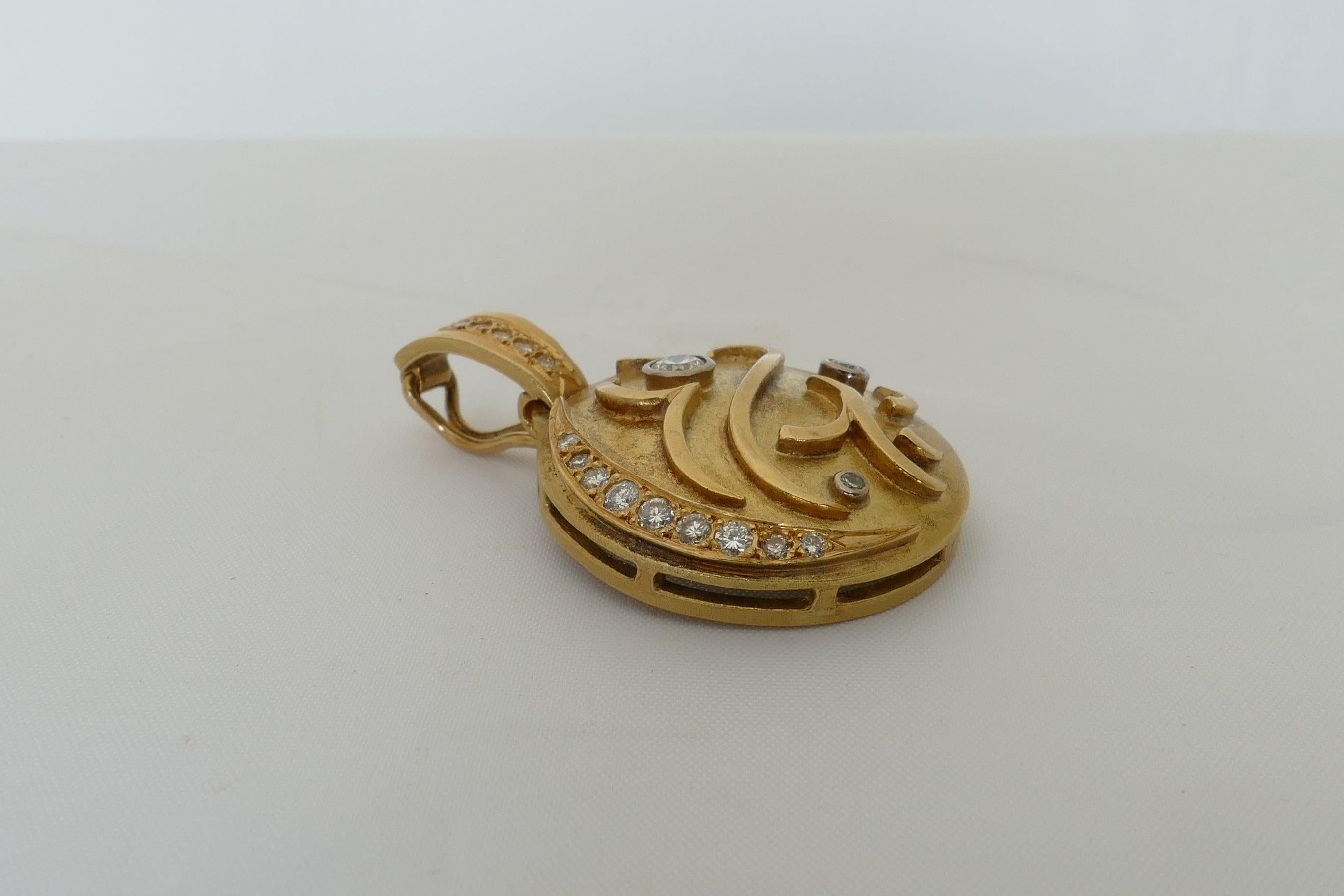 18 Carat Yellow and White Gold Diamond Enhancer In Excellent Condition In Splitter's Creek, NSW