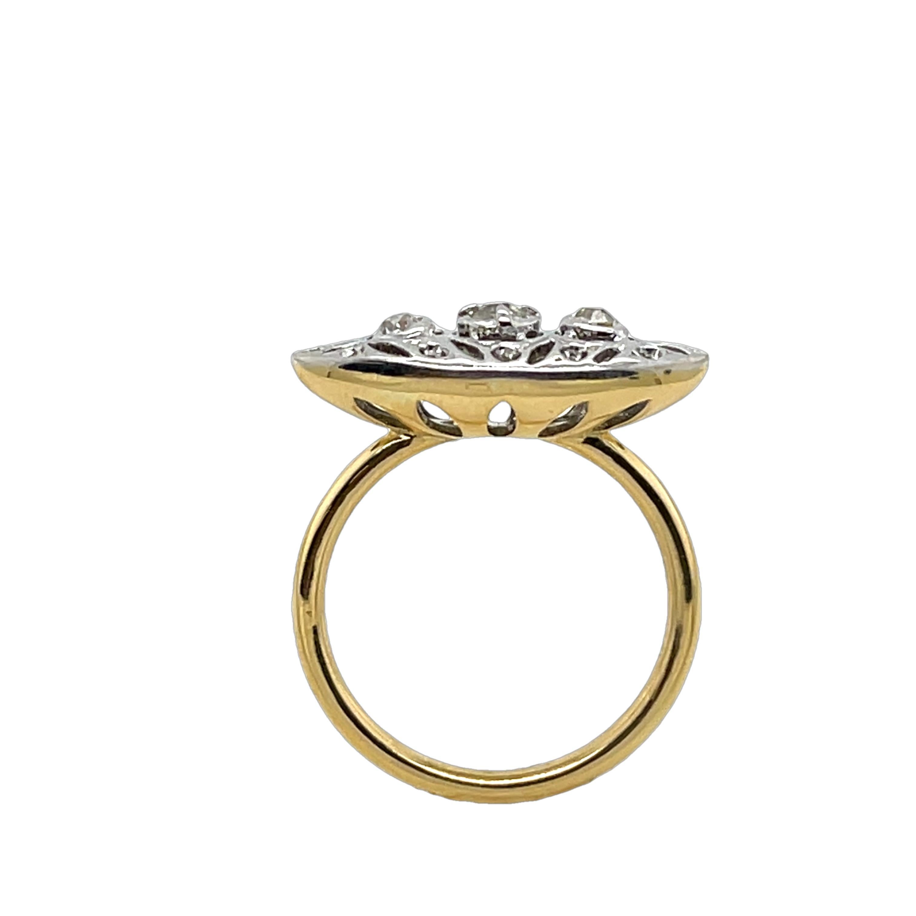 Bague en or jaune et blanc 18 carats sertie de diamants naturels de 0,25 carat Excellent état - En vente à London, GB
