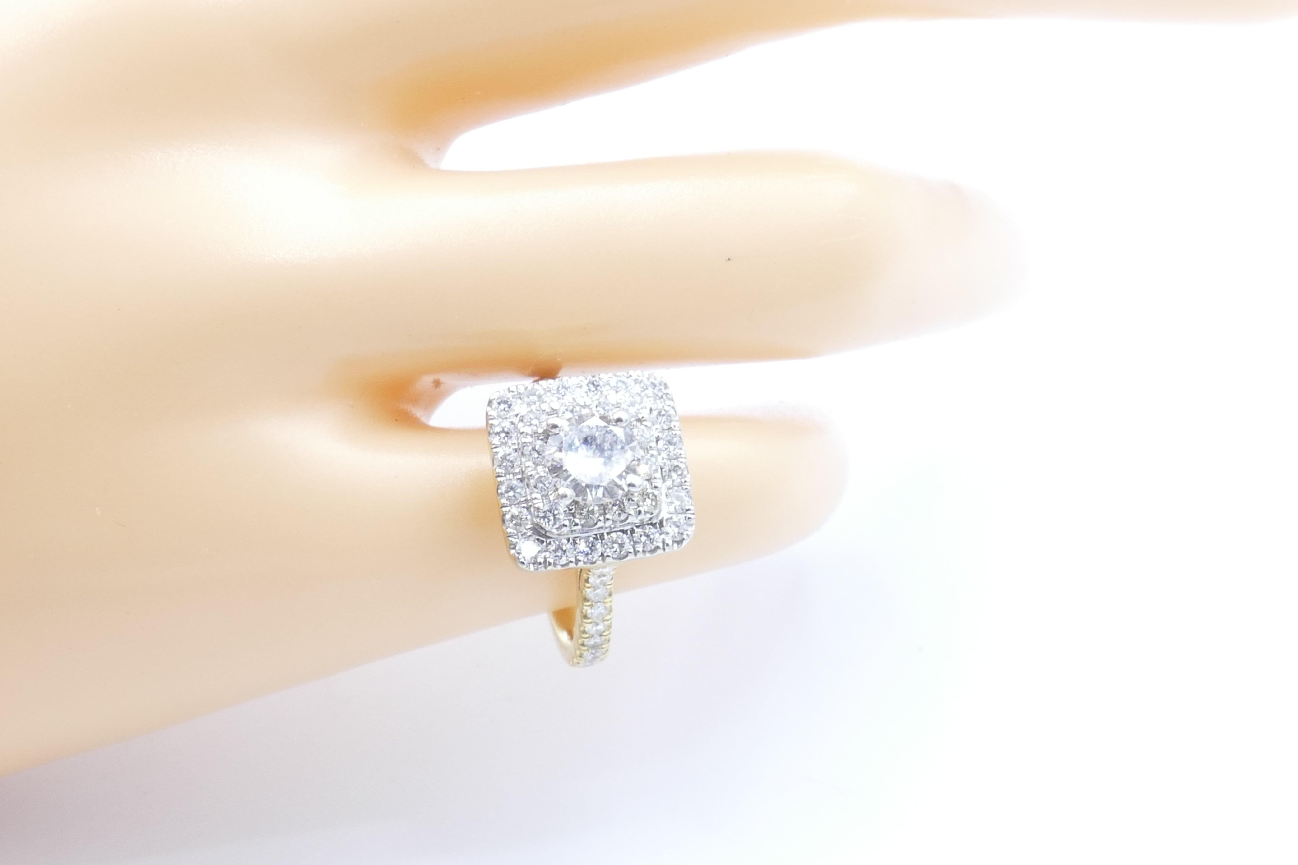 18ct Yellow & White Gold High Quality Diamond Engagement/Dress Ring In New Condition For Sale In Splitter's Creek, NSW