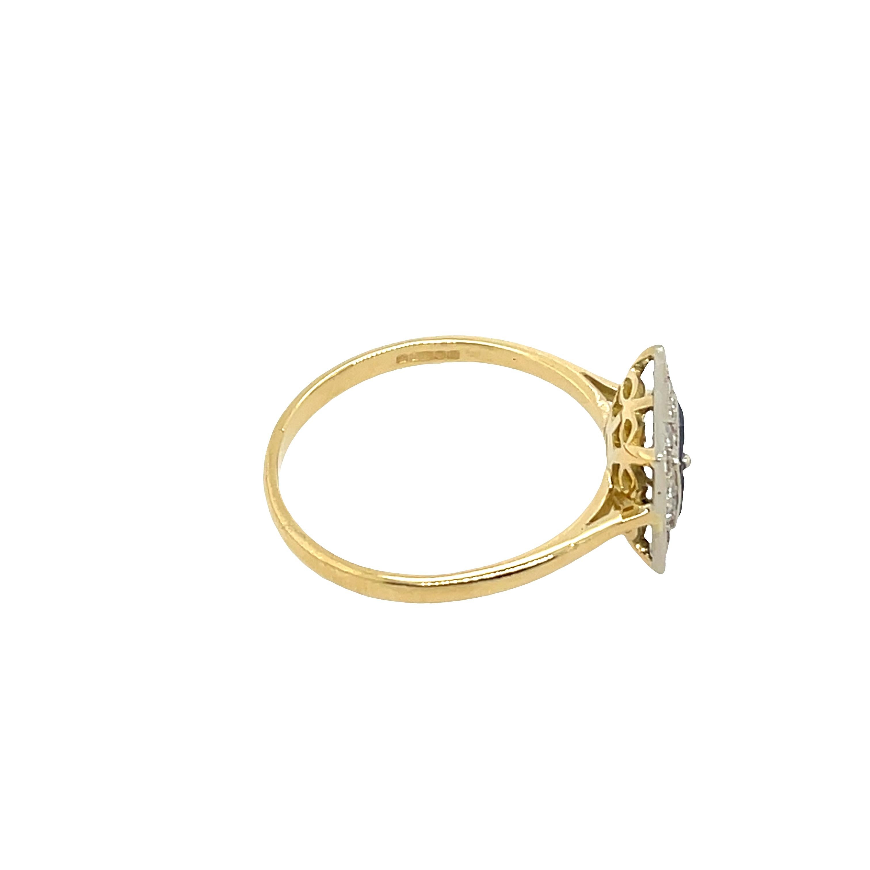 Taglio grezzo Anello in oro giallo e bianco 18 ct con 4 diamanti zaffiro aureolato in vendita
