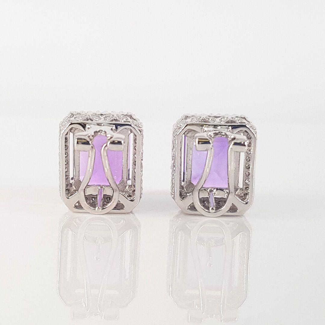 18cty White Gold Diamond and Amethyst Studs In Excellent Condition For Sale In Cape Town, ZA