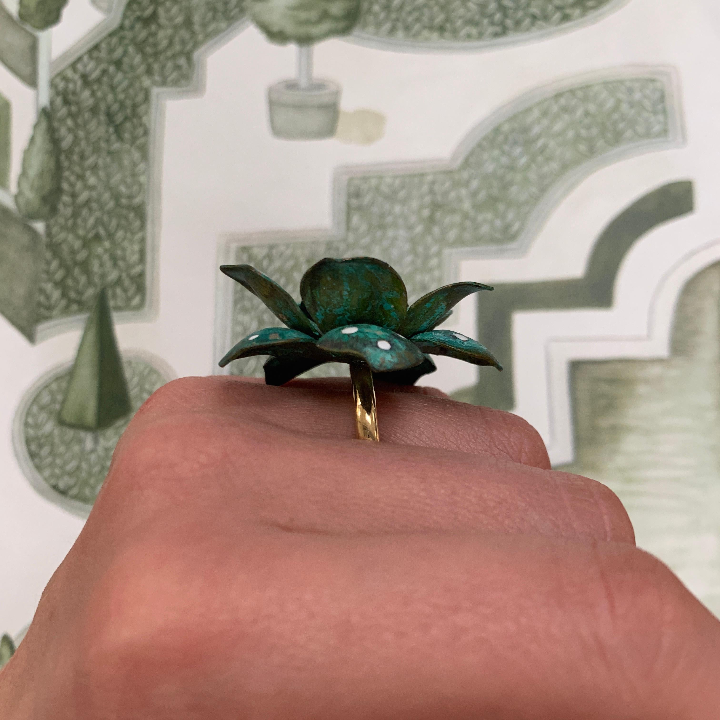 18 Carat Yellow Gold, Verdigris Brass, Rhodium, Enamel and Sapphire Flower Ring For Sale 2