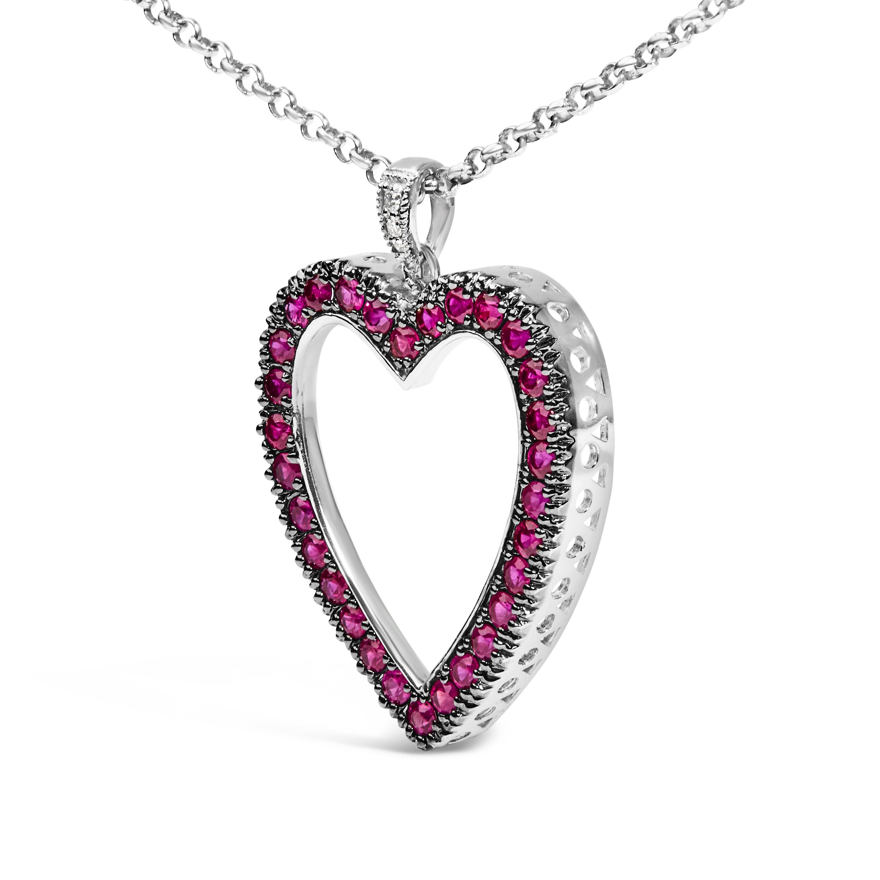Moderne Collier 18K 1/3 Cttw Diamond and Red Ruby Open Heart with Black Rhodium Pendentif en vente