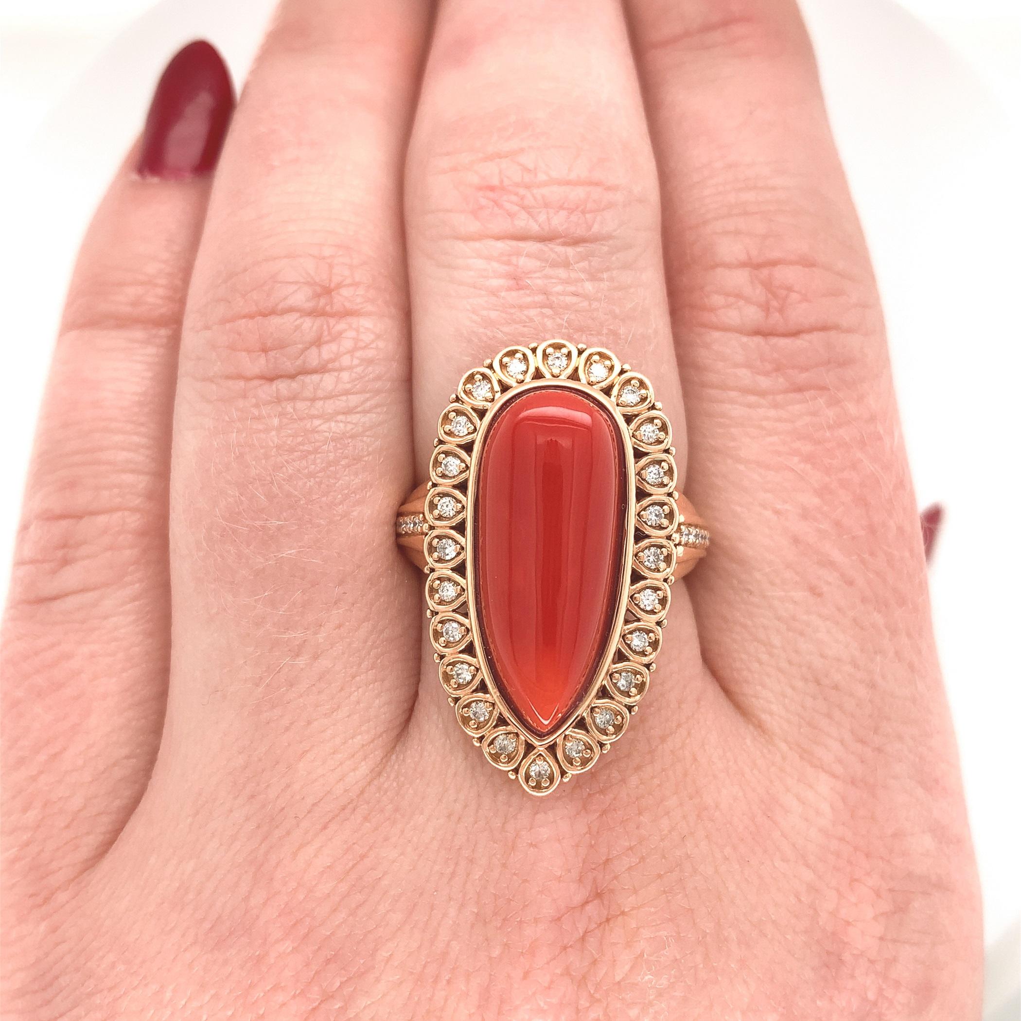 De las mujeres Anillo de Coral de 18 quilates de 12,05 ct con Diamantes de 0,32 ct en venta