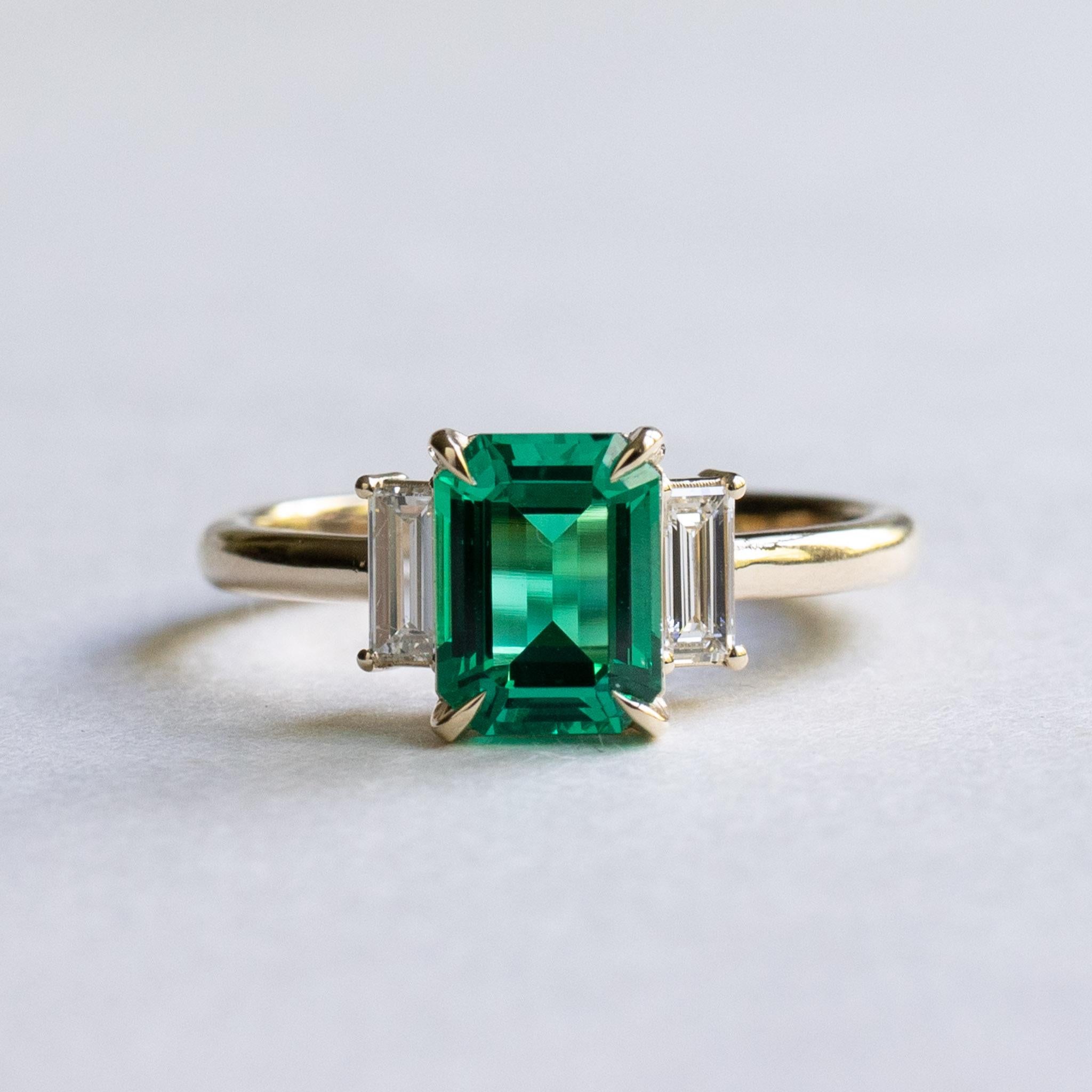 Emerald Cut 18k 1.4 Carat Lab Emerald with Baguette Diamonds Ring, Three Stone Ring For Sale