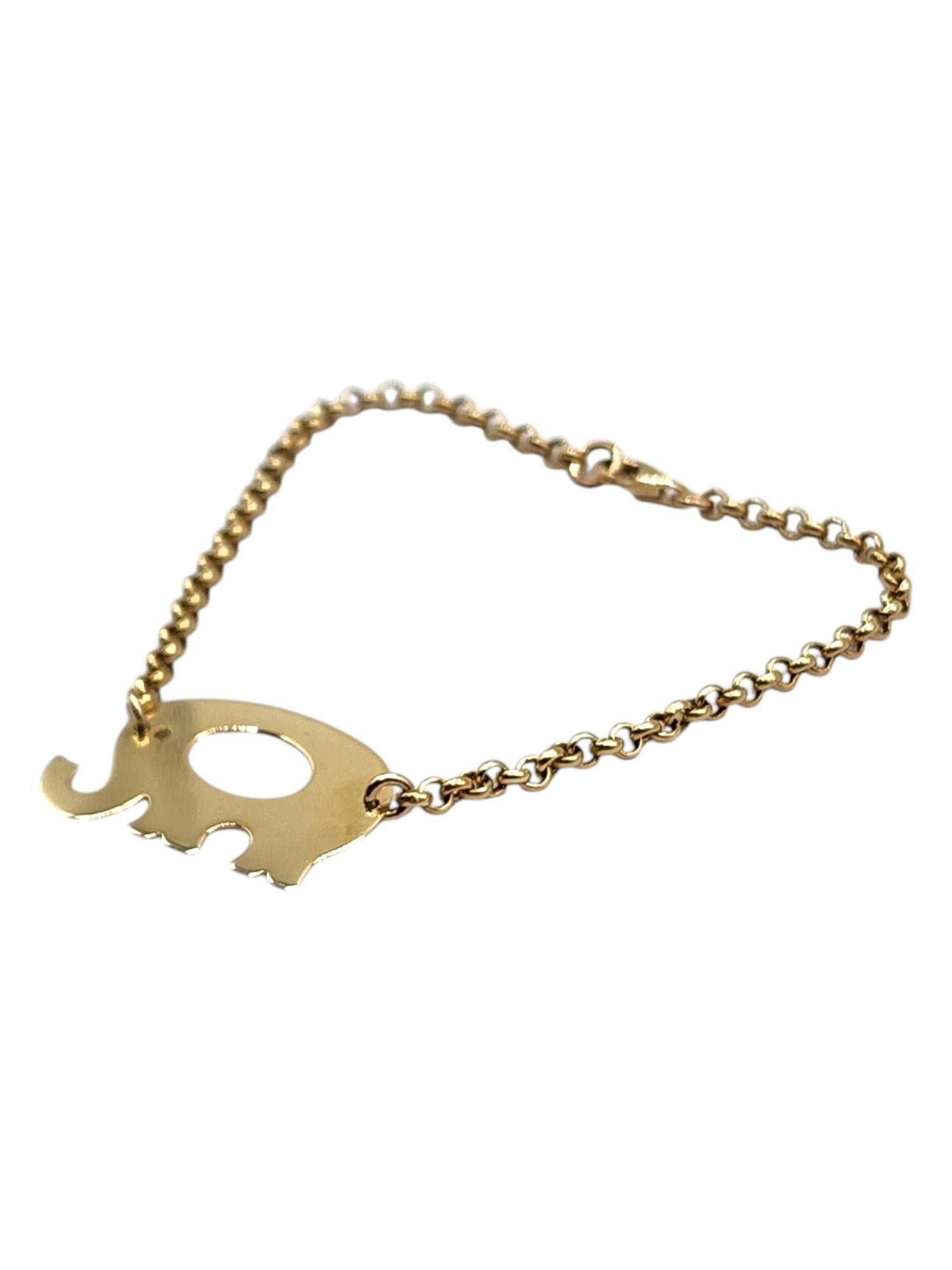 Bracelet en or jaune 18 et 14 carats avec chaîne en forme d'éléphant

Ce superbe bracelet est composé d'une chaîne classique en or jaune 14 carats et d'une magnifique breloque en forme d'éléphant en or jaune 18 carats !

Taille : 7-7.25