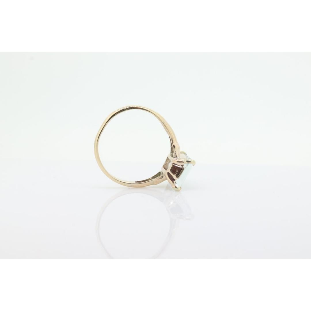 18k / 14K Aquamarin Solitär-Ring. Ein echtes natürliches Licht Aquamarin-Smaragd im Zustand „Gut“ im Angebot in Port Charlotte, FL