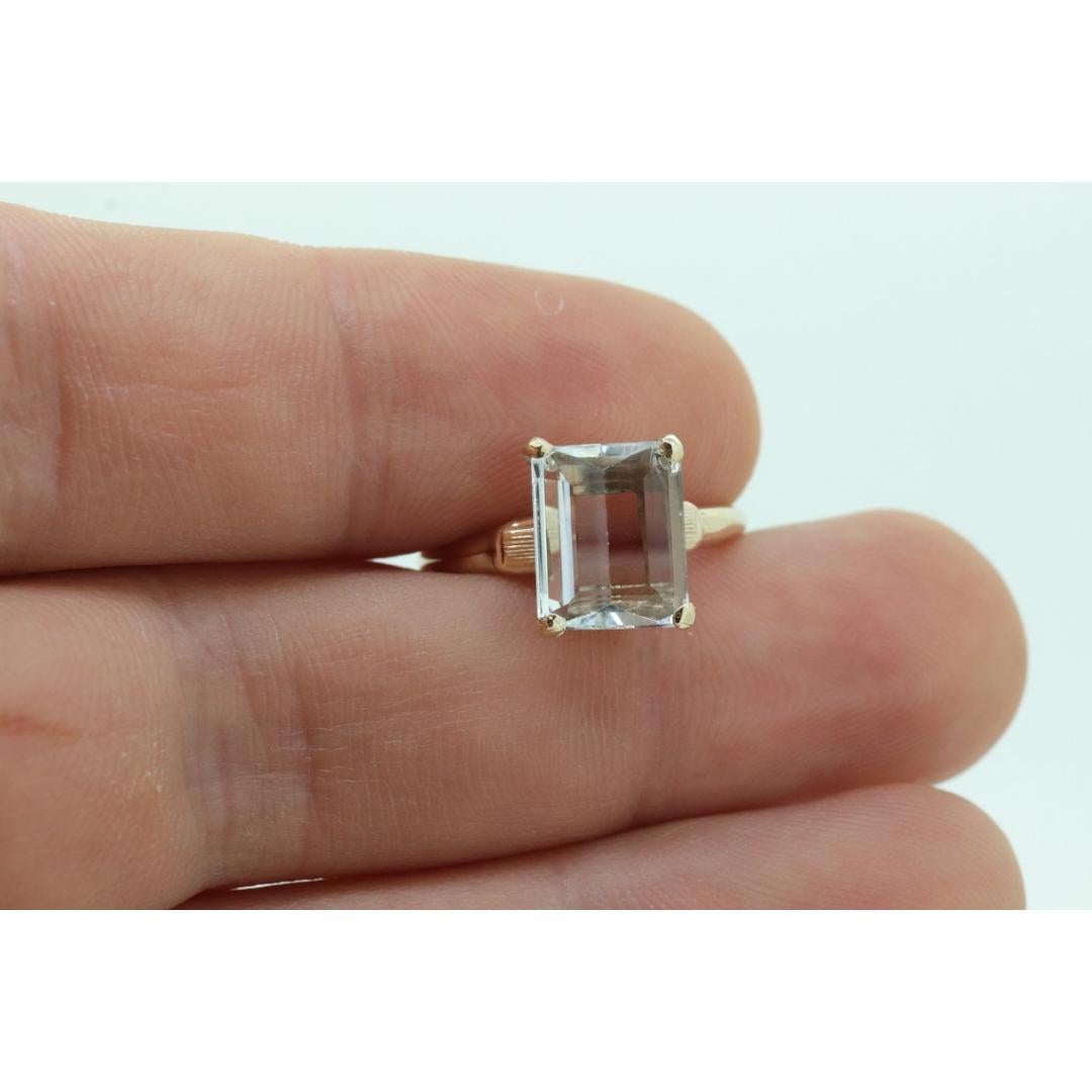18k / 14K Aquamarin Solitär-Ring. Ein echtes natürliches Licht Aquamarin-Smaragd im Angebot 5