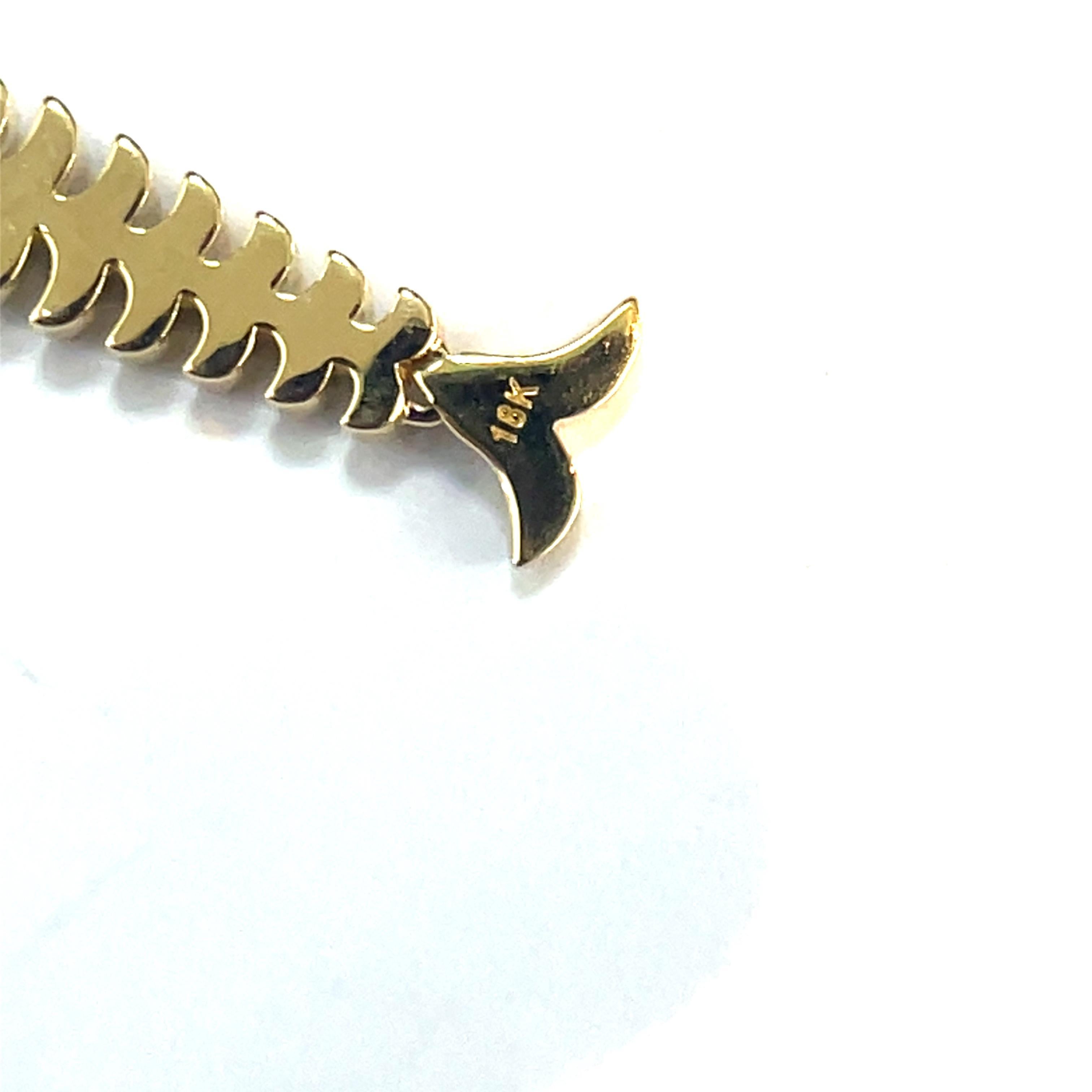 Femenino o masculino Colgante espina de pez con incrustaciones de diamantes en oro amarillo de 18k/14k en venta