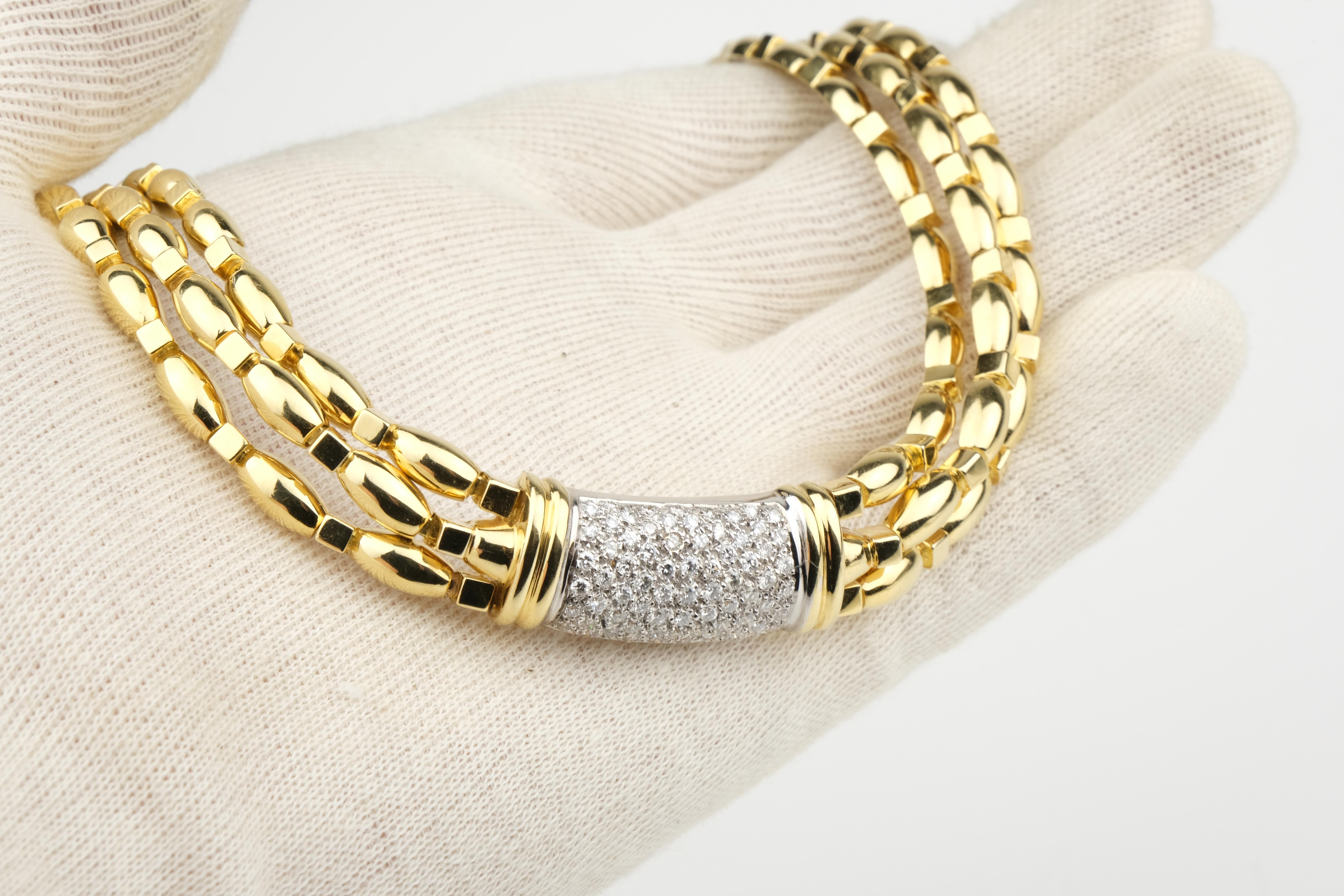 Materials: 18 Karat Gold
Necklace Length: 15.50