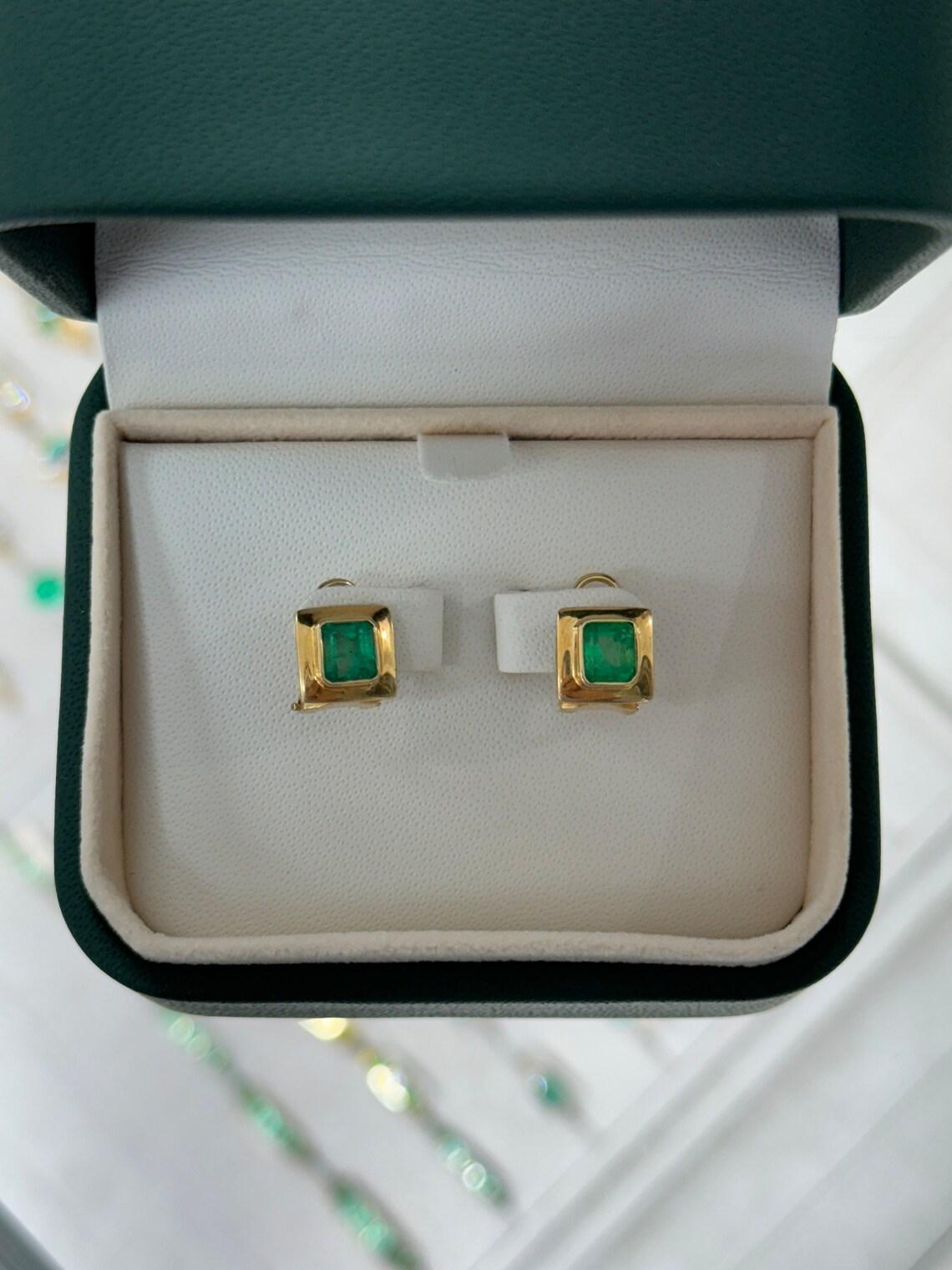 18K 1.85tcw Medium Green Colombian Emerald Stud Earrings Bezel Set Gold Latch For Sale 1