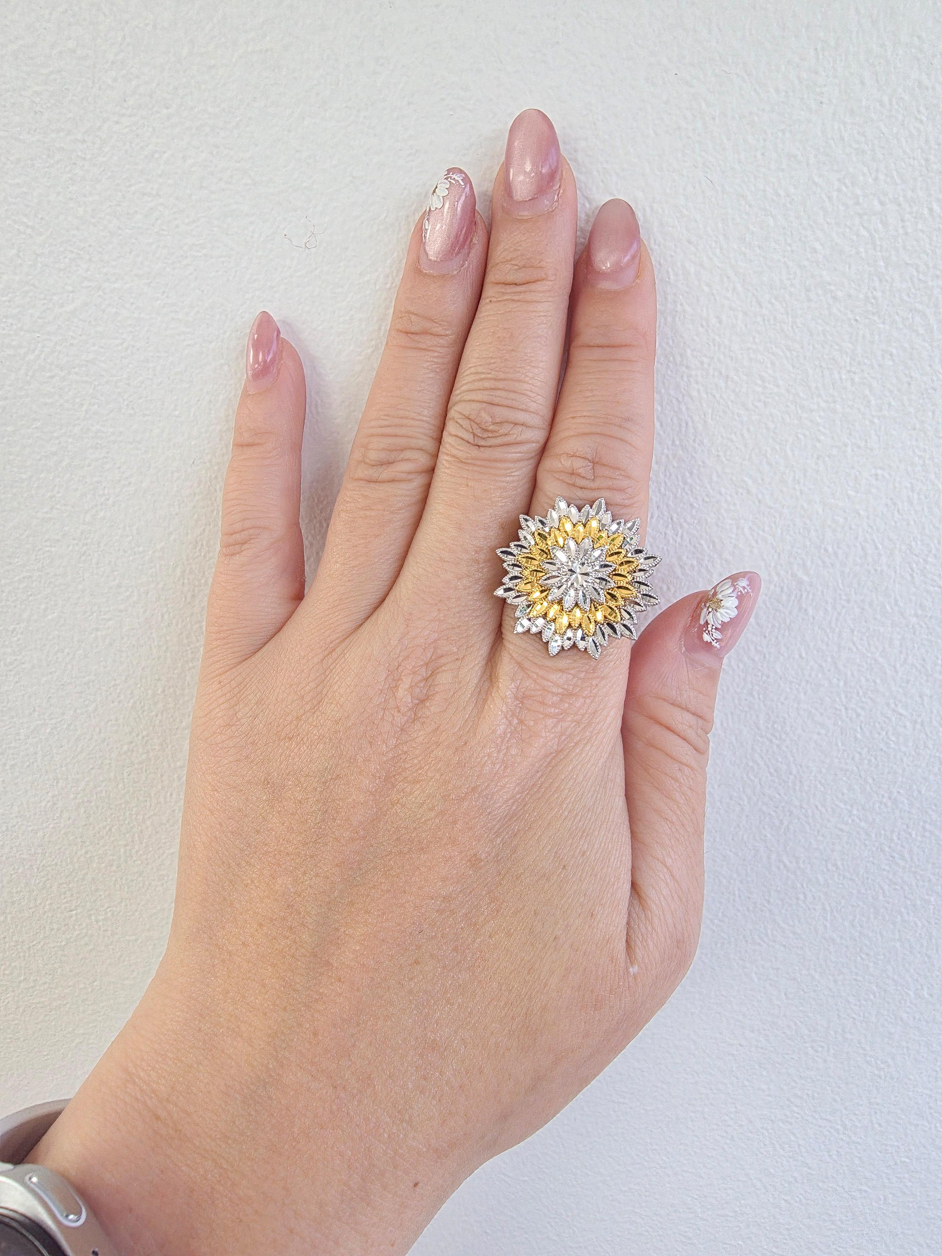 18K 2 Tone Gold Diamantschliff Sonnenblumenring im Zustand „Hervorragend“ im Angebot in Los Angeles, CA