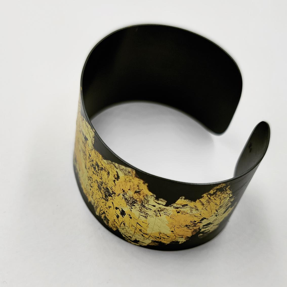 18K 22K 24K Gold Oxidized Silver Conteporary Hand Made Bracelet For Sale 3