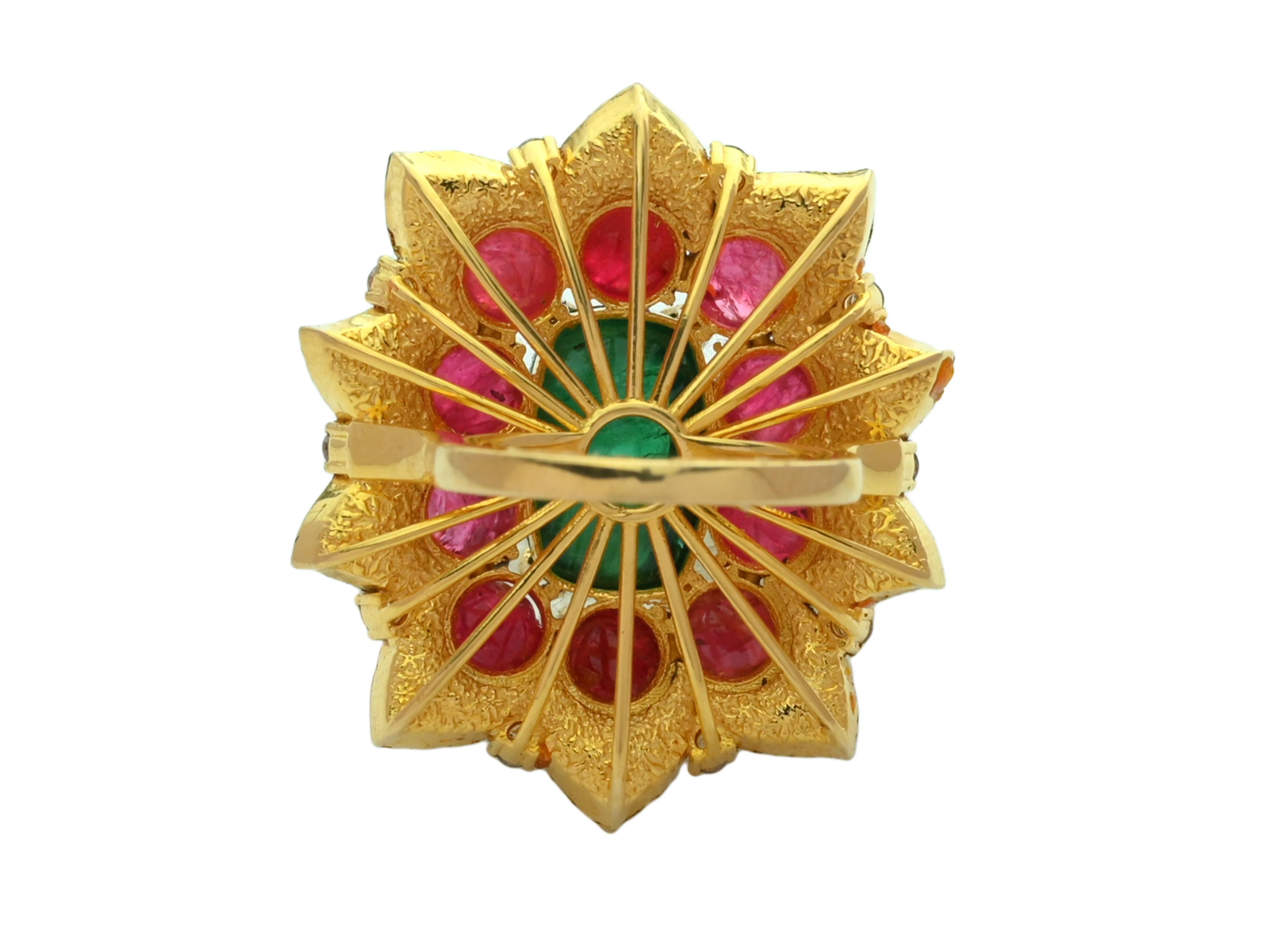 Women's 18K Gold natural Emerald, Spinels and Diamond Polki Mughal Ring For Sale