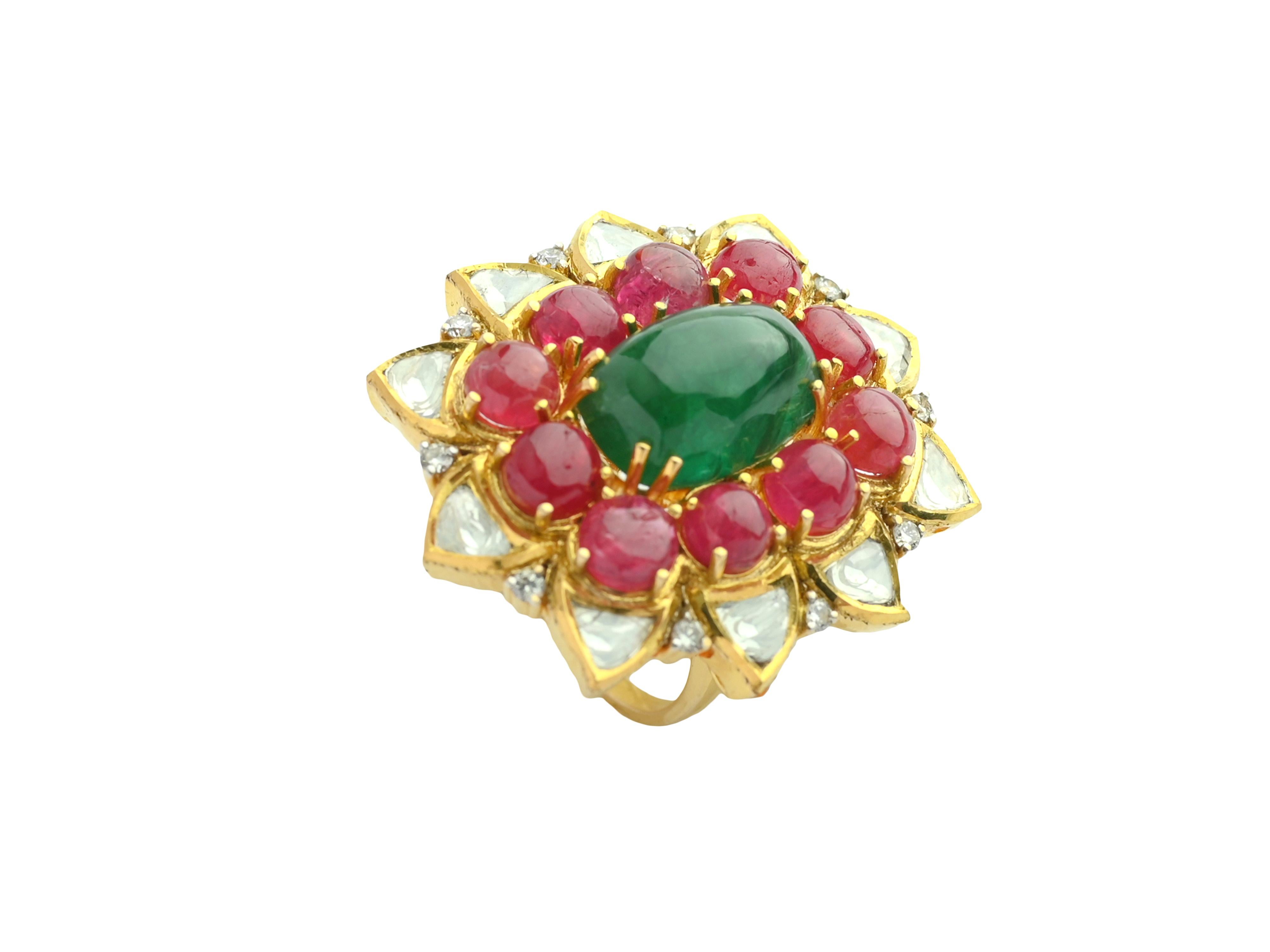 18K Gold natural Emerald, Spinels and Diamond Polki Mughal Ring For Sale 2