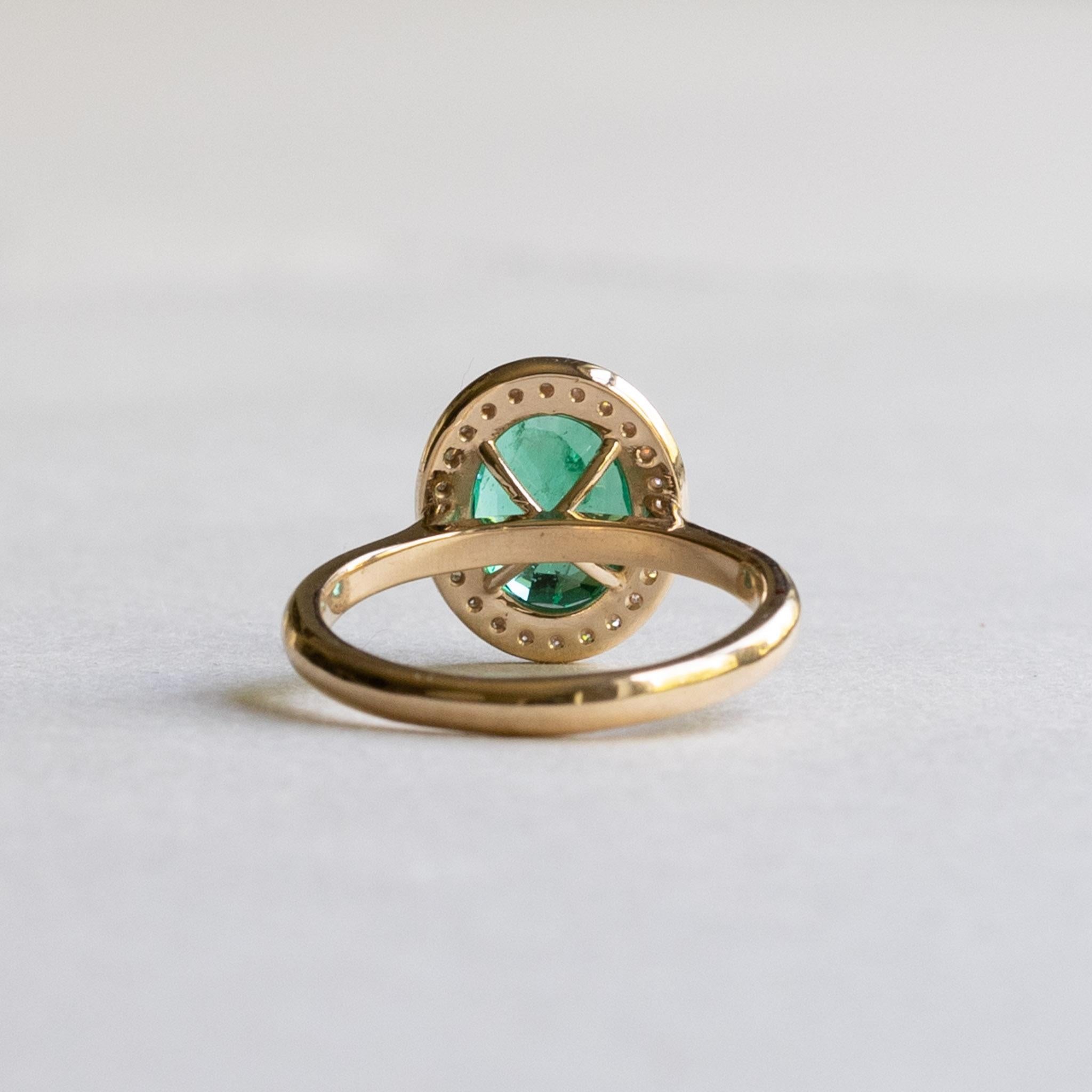 Contemporary 18K 2.5 CT Emerald Diamond Halo Ring