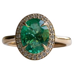 18K 2.5 CT Emerald Diamond Halo Ring