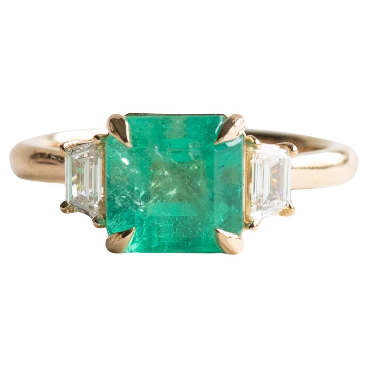 18K 2.37 CT Emerald Diamond Ring