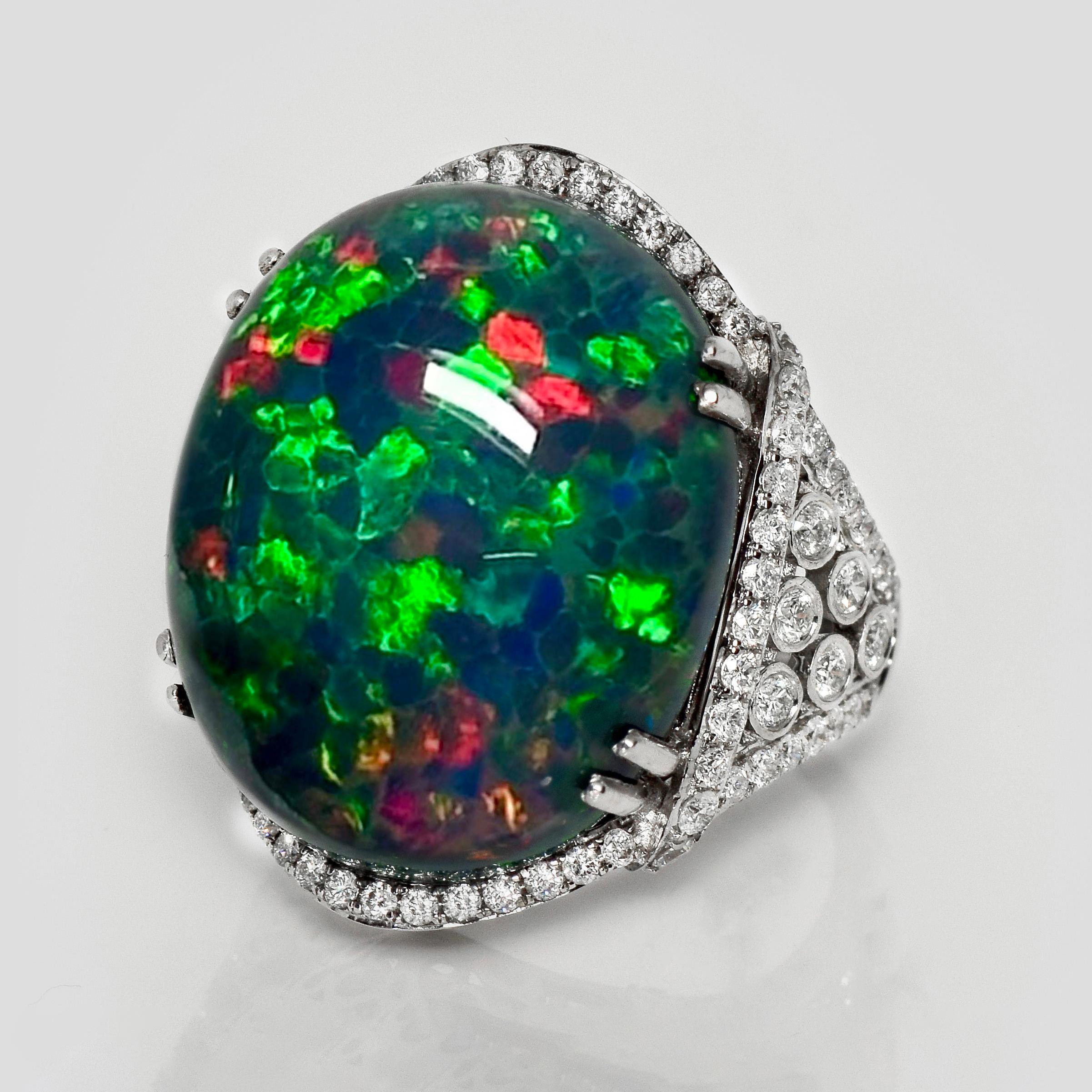 Contemporaneo 18K 26,82 ct  Anello da cocktail con diamanti opale nero, a colori naturali in vendita