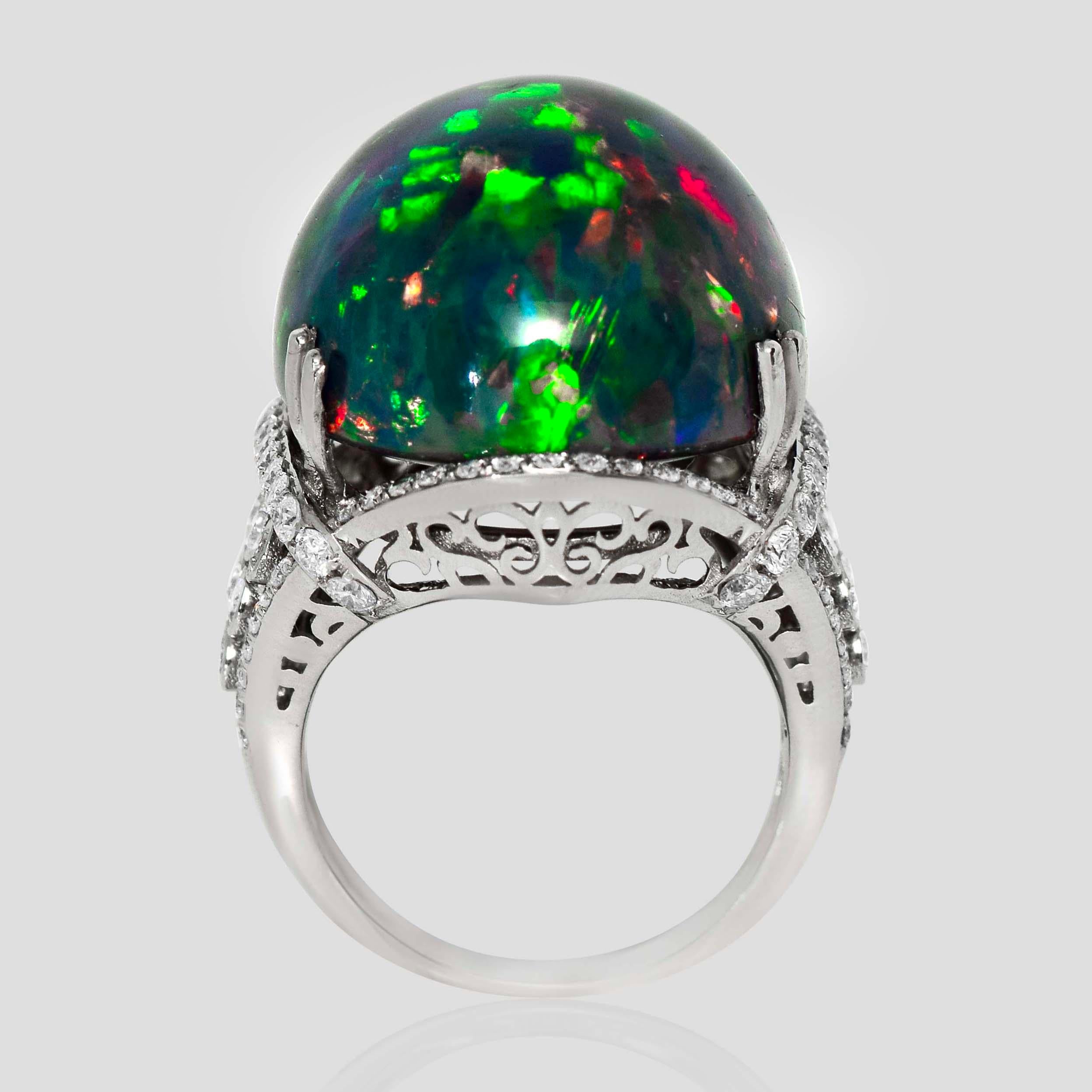 18K 26,82 ct  Anello da cocktail con diamanti opale nero, a colori naturali In condizioni Nuovo in vendita a Kaohsiung City, TW