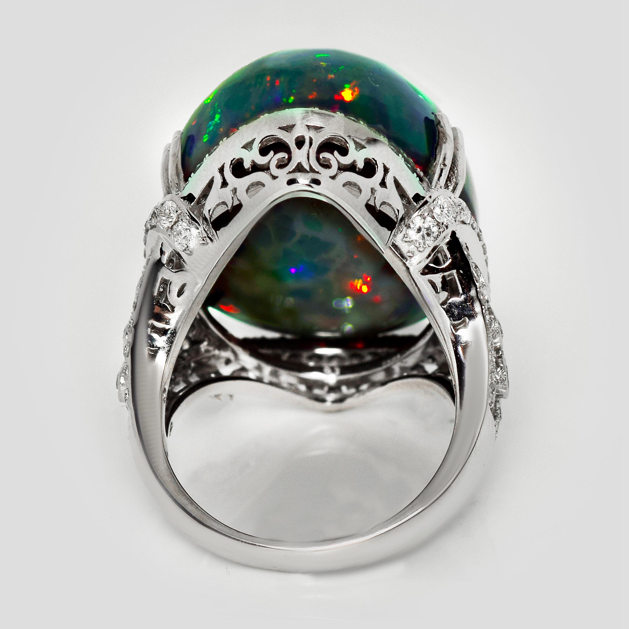 18K 26,82 ct  Anello da cocktail con diamanti opale nero, a colori naturali in vendita 1