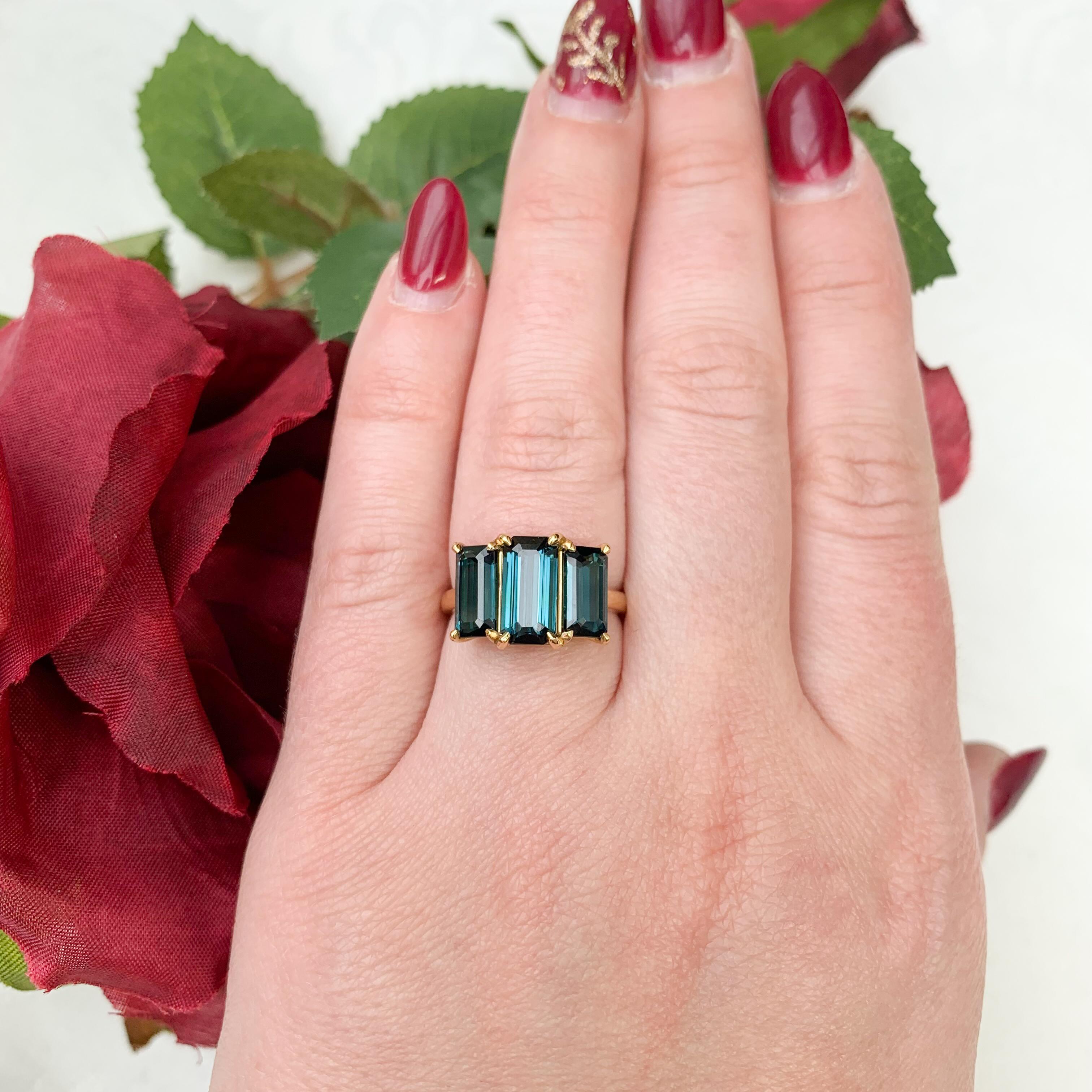 Bague 18K 3 pierres 4,5 carats tw tourmaline bleu indicolite sarcelle taille 6,5 en vente 3