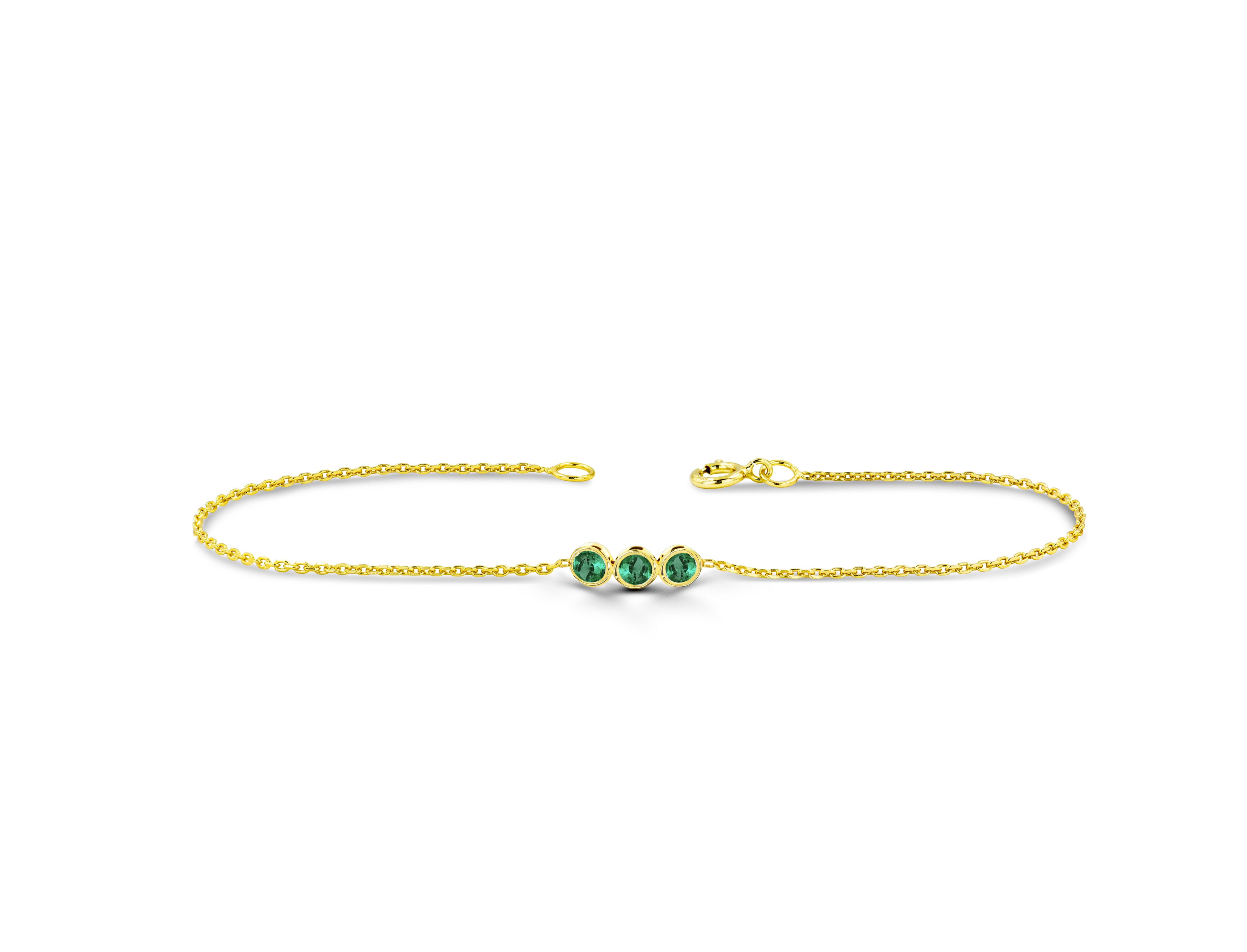 Modern 18K Gold Minimalist Bracelet Trio Emerald Ruby Sapphire Bracelet For Sale