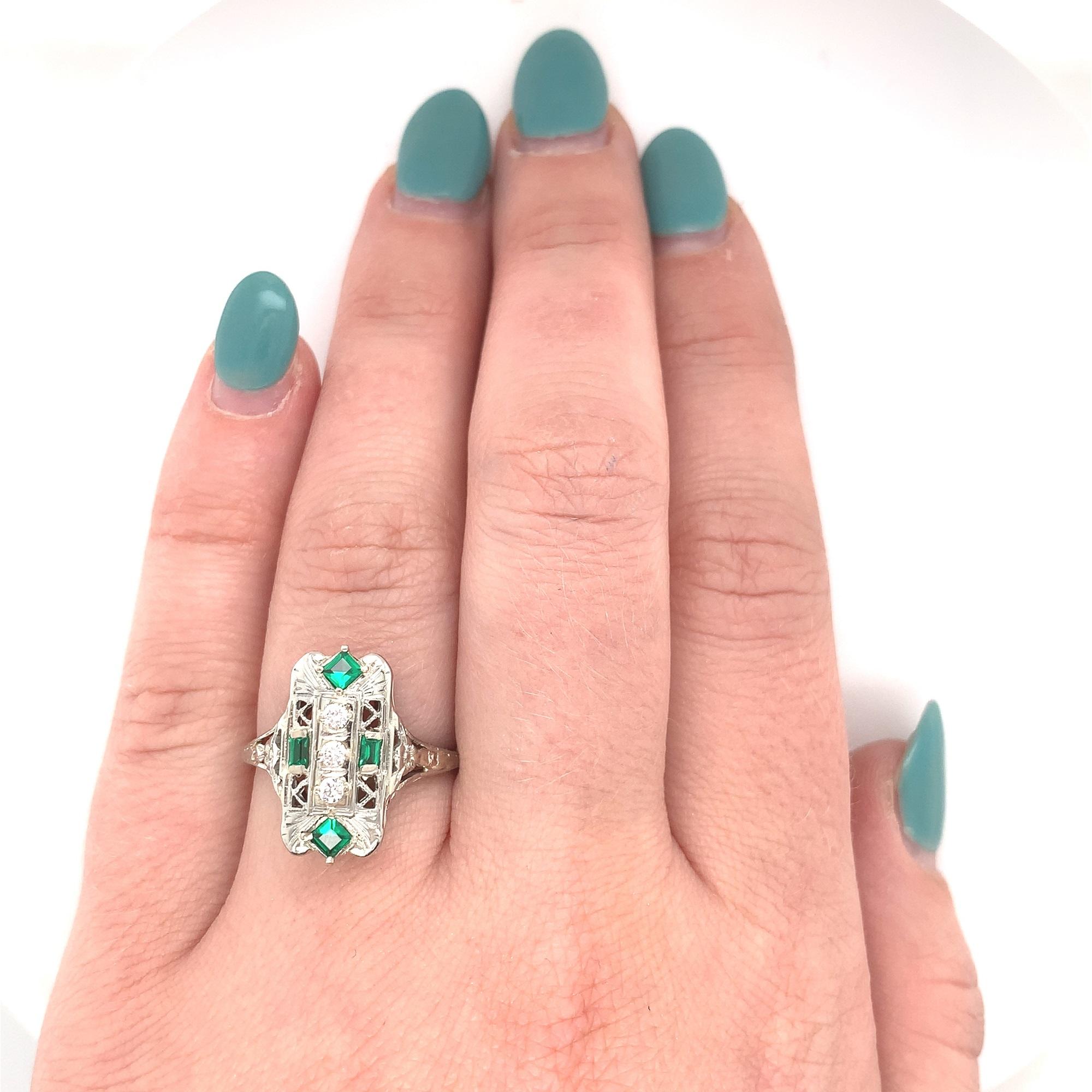 Women's 18K 3 Stone Diamond Filigree Ring with Syn Emerald For Sale