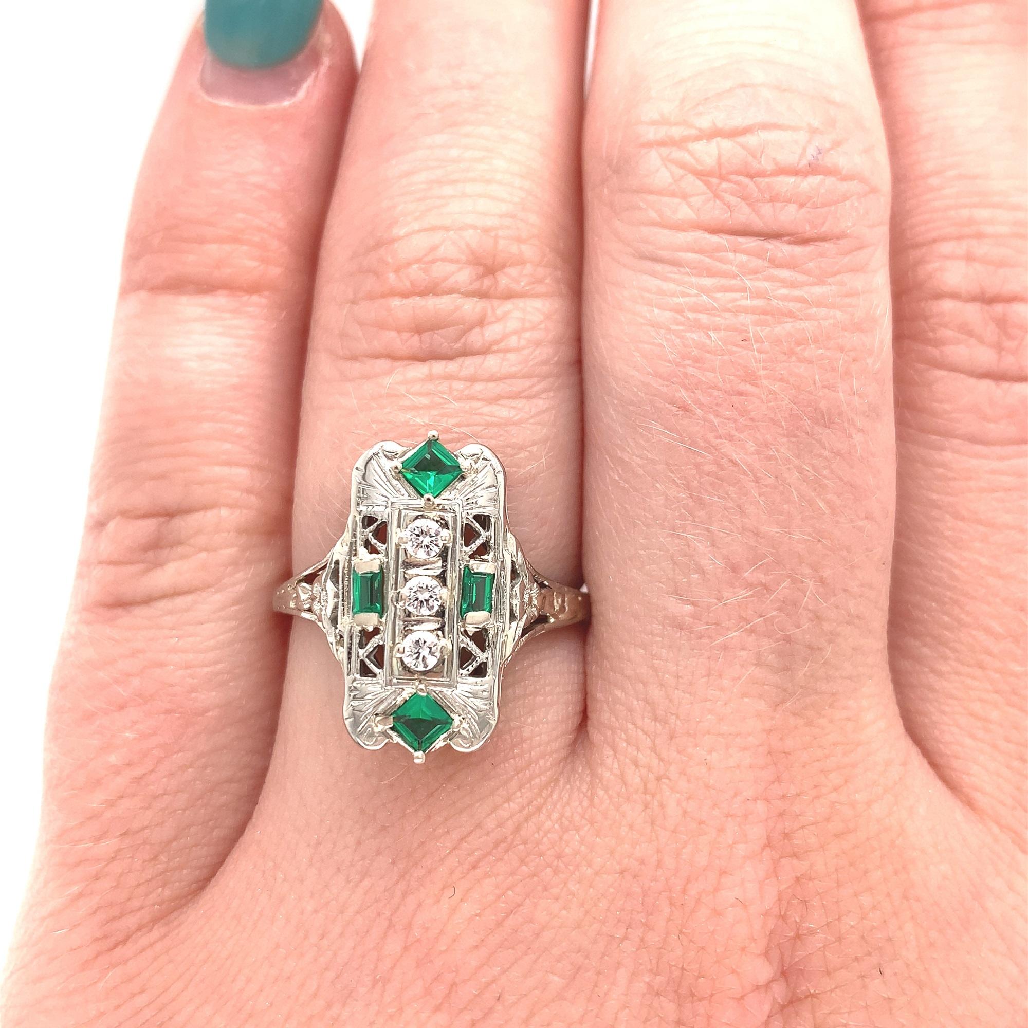 18K 3 Stone Diamond Filigree Ring with Syn Emerald For Sale 1