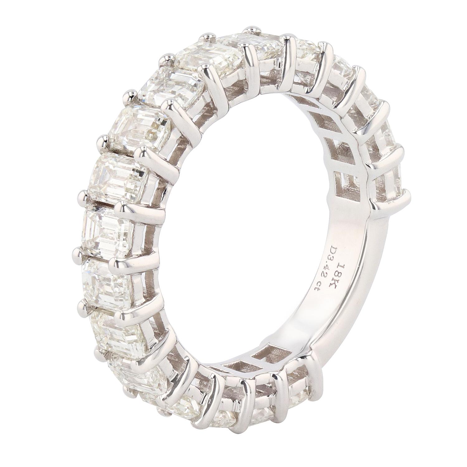 For Sale:  18k 3.42 Carat Diamond Eternity Band 3