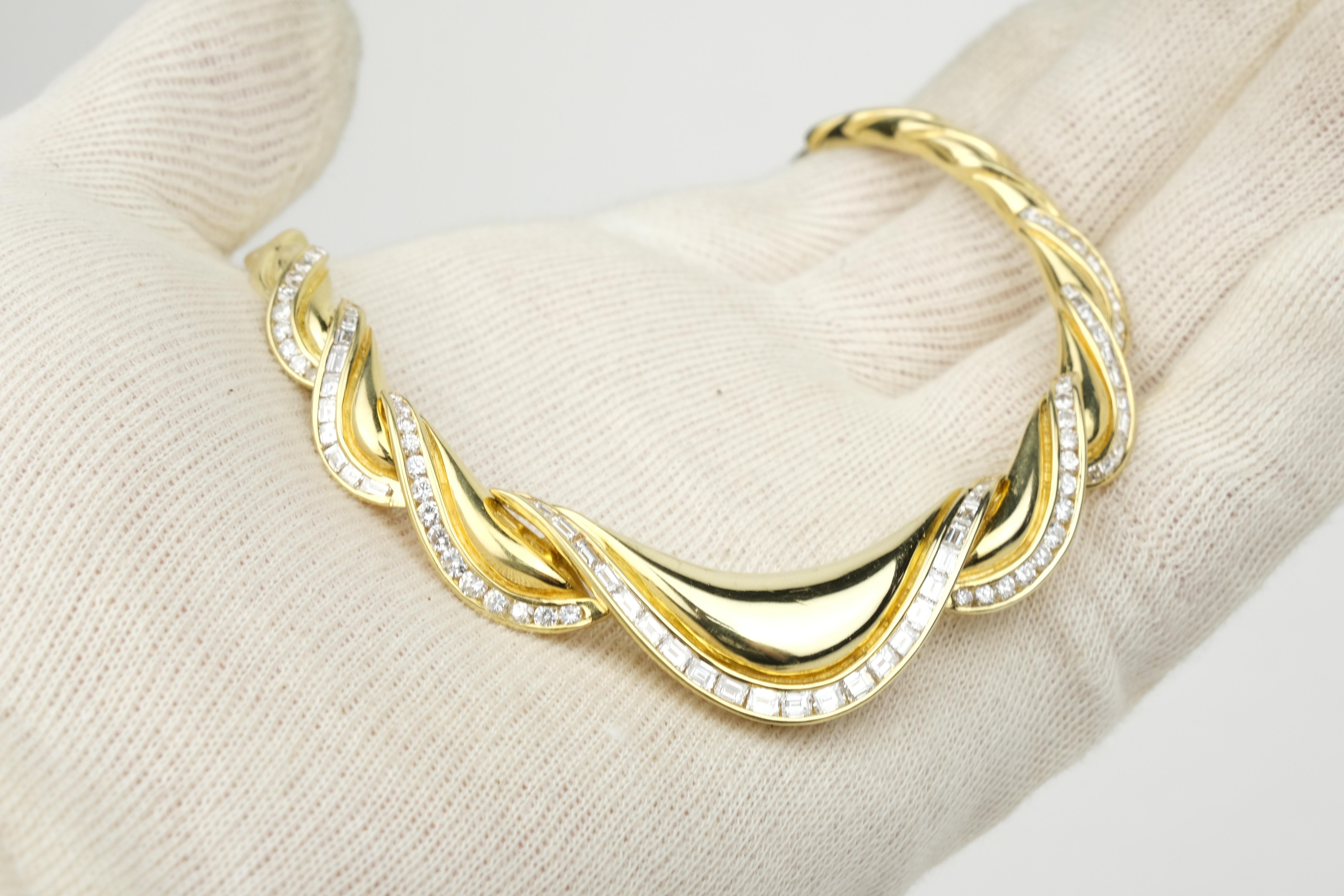 Baguette Cut 18 Karat 4.35 Carat Diamond Graduated Drape Necklace For Sale